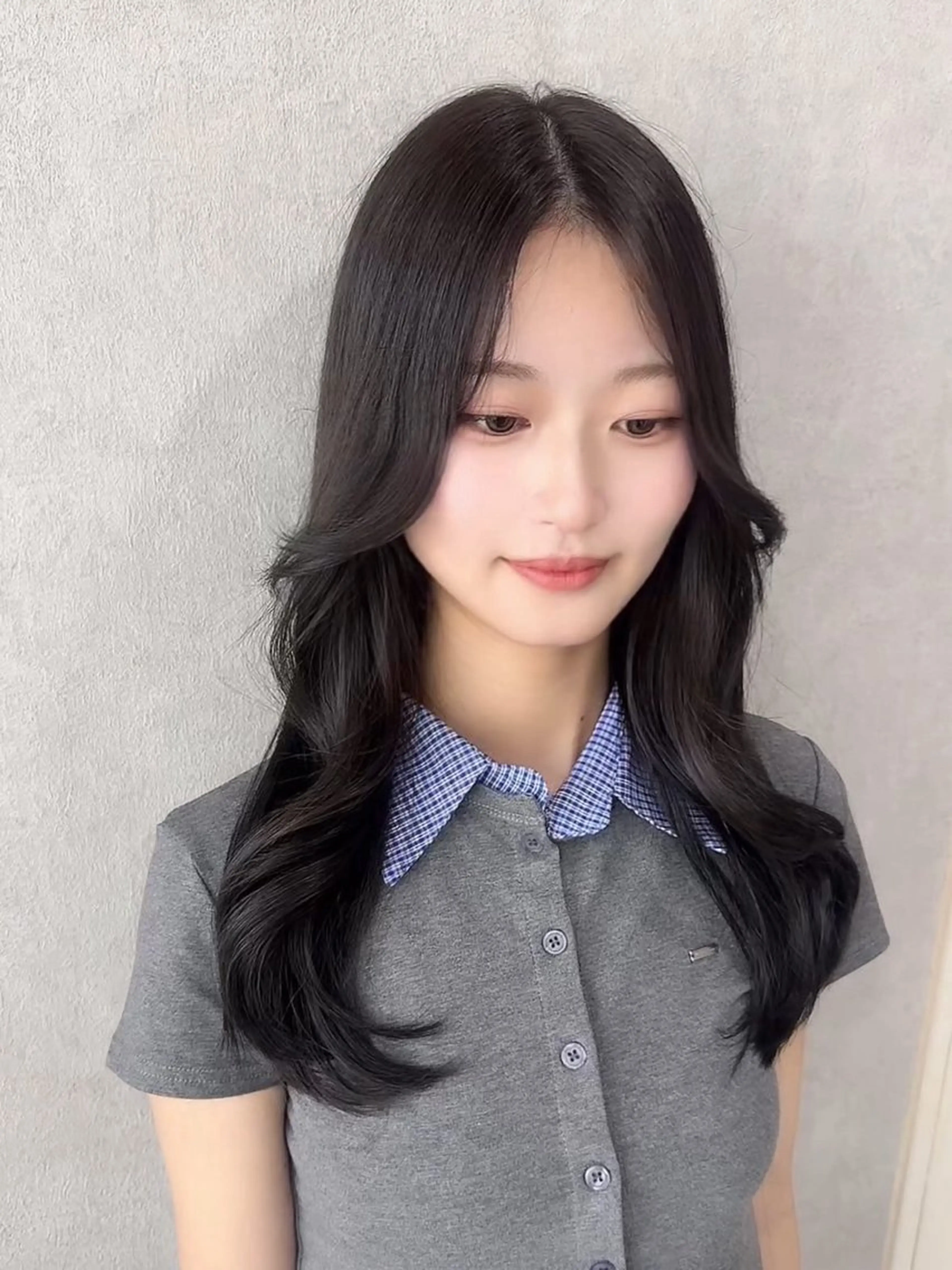 ロング カラー アッシュ アッシュブラウン ベージュカラー 黒髪 ブリーチ カット ヘアカラー トリートメント 赤み無し柔らかカラー 【梅田】madokaのヘアスタイル