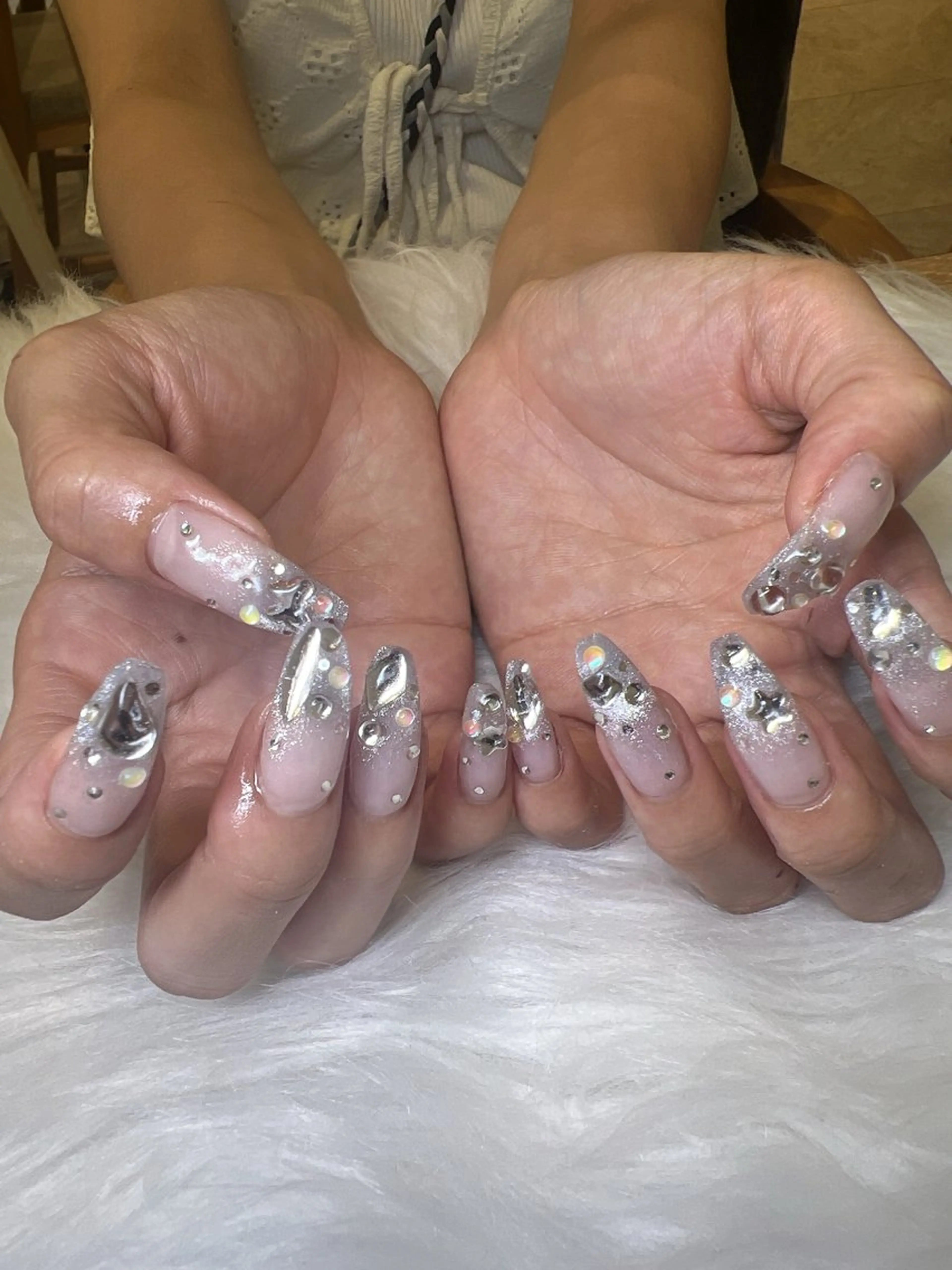 ネイル 長さ出し ジェルネイル グラデーション マグネットネイル 持ち込み ハンドネイル 若狭 早希のネイルデザイン