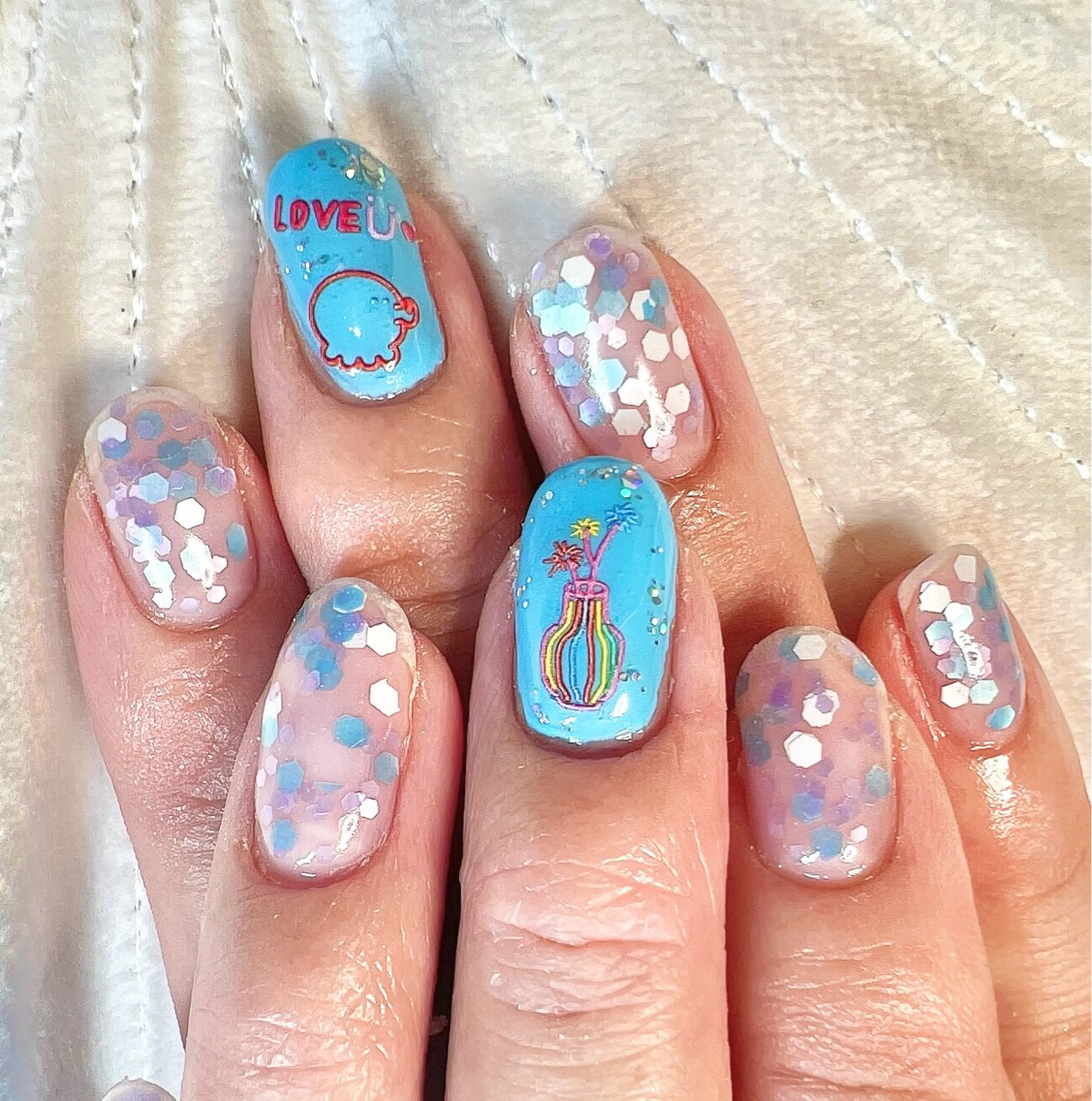 ネイル キャンアイドレッシー六本木店所属・MIKA／耳ツボ ／マグネットネイルのネイルデザイン