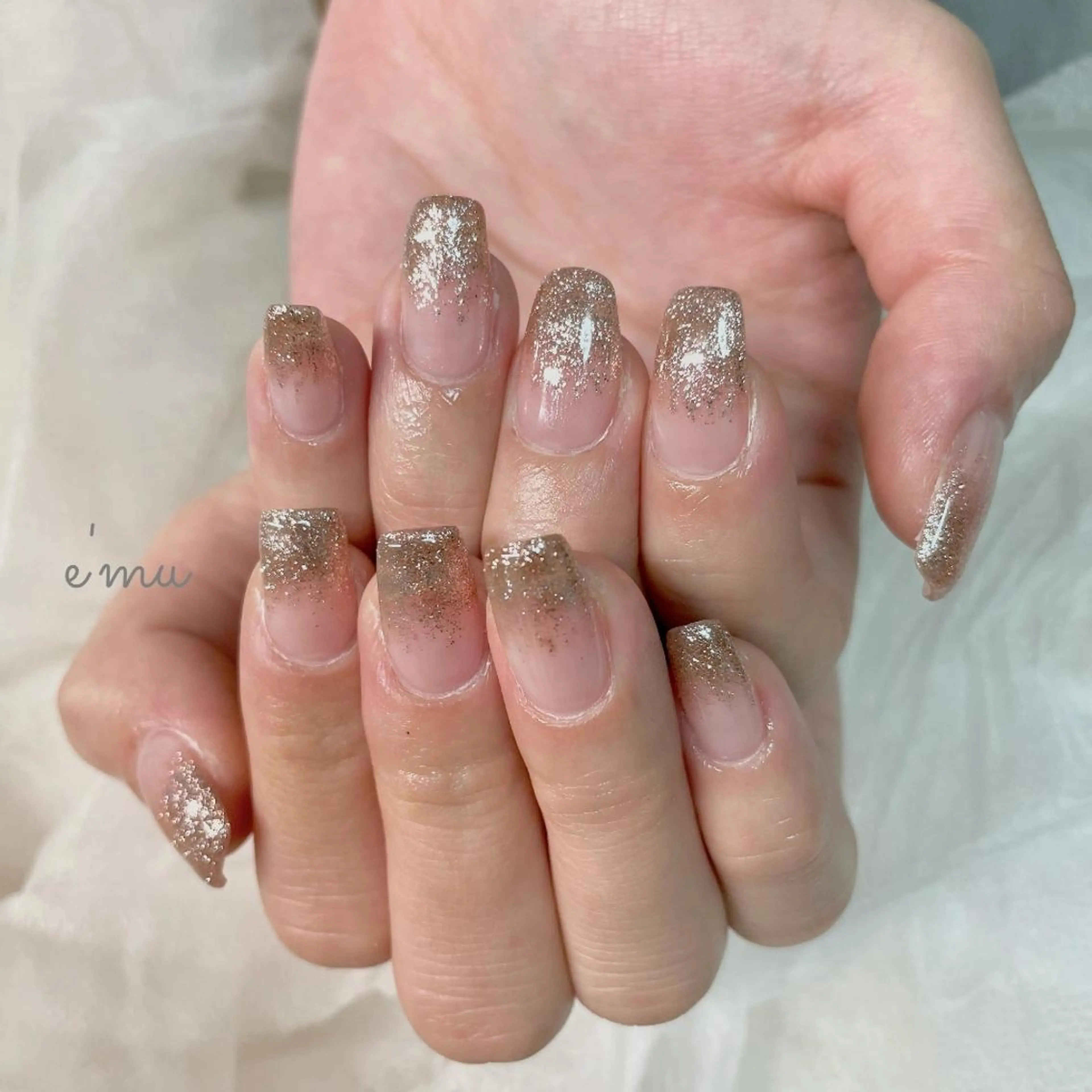ネイル キラキラネイル ラメ(グリッター) ラメグラデーション ハンドネイル nail salon e'mu💐のネイルデザイン