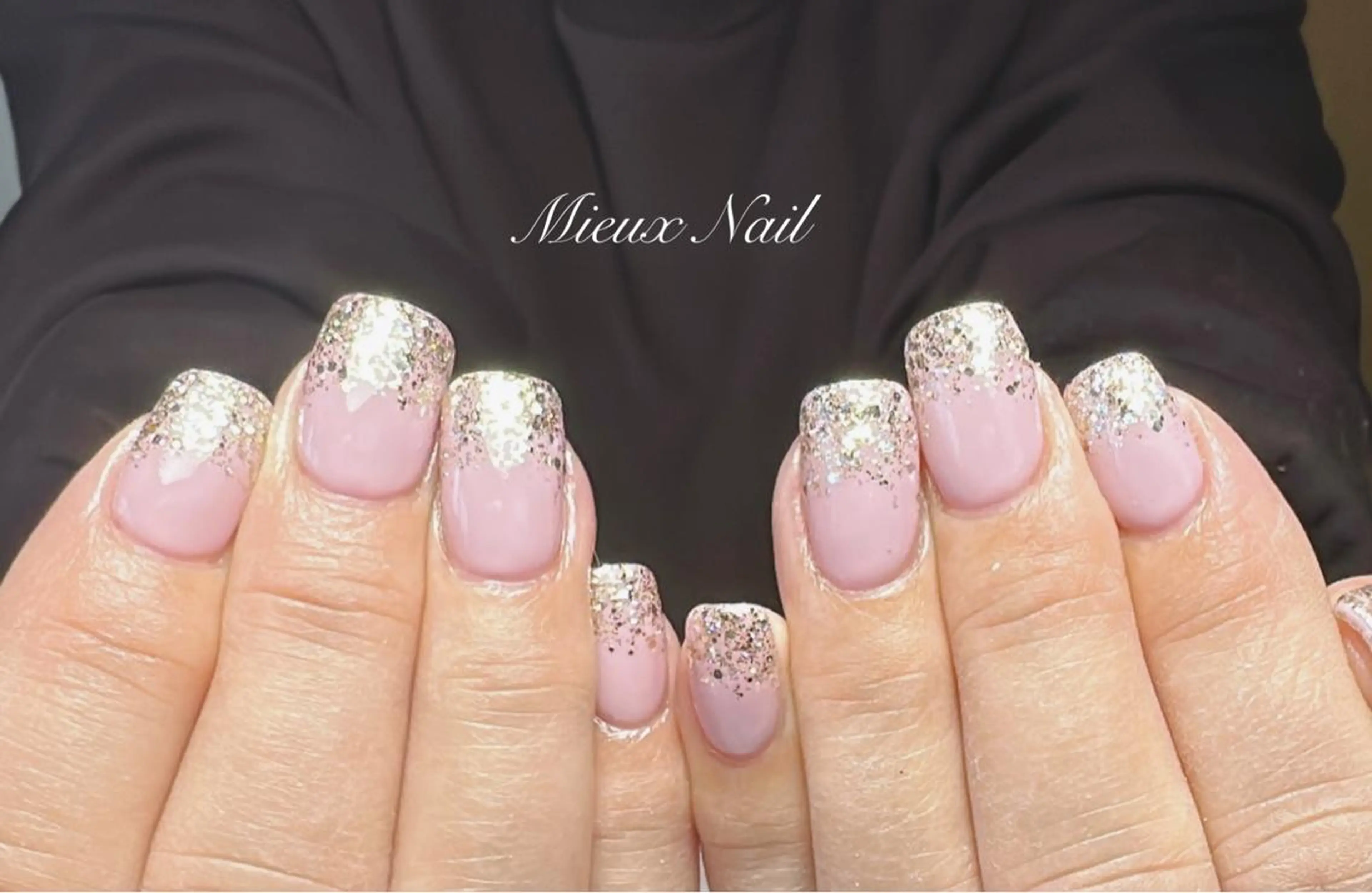 ネイル ブルー グラデーション ワンカラーネイル ピンク シンプルネイル ハンドネイル 市川 麻衣子のネイルデザイン