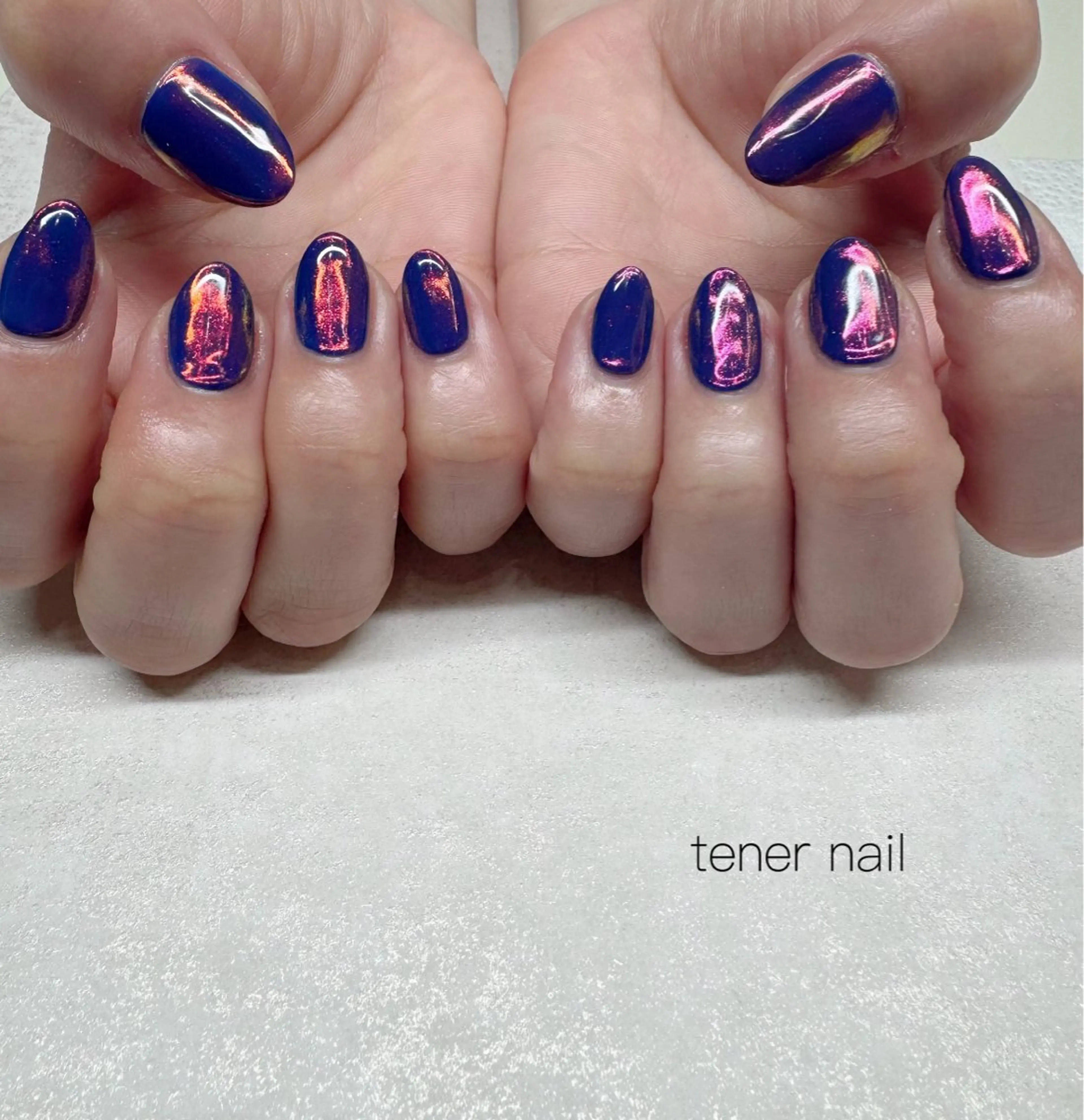 ネイル オーロラネイル ネイビー ハンドネイル tener  nail  テネルネイル所属・テネルネイル tener nailのネイルデザイン