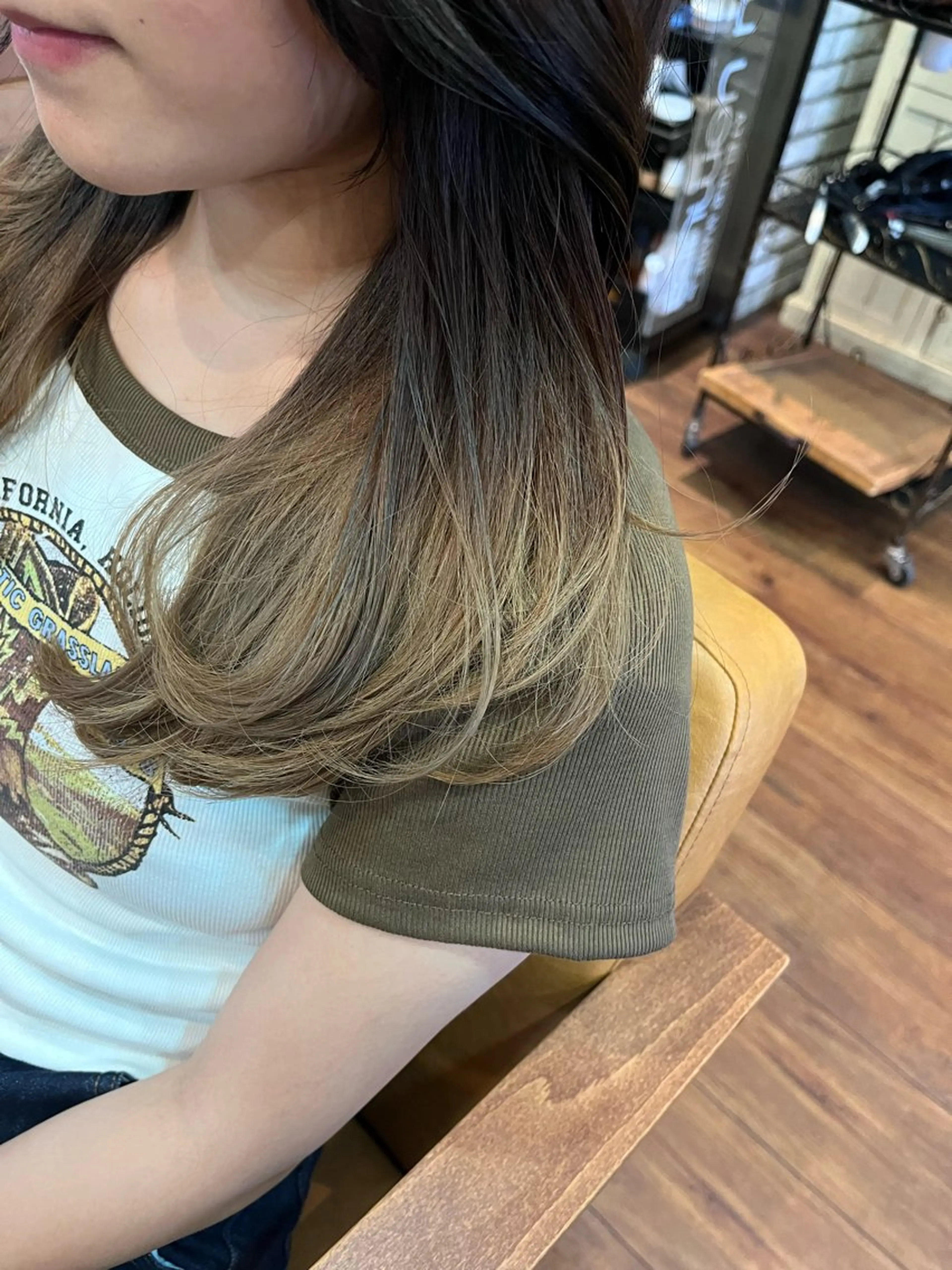 カラー グラデーションカラー Ayumi/艶カラー /レイヤー/ネイルのネイルデザイン