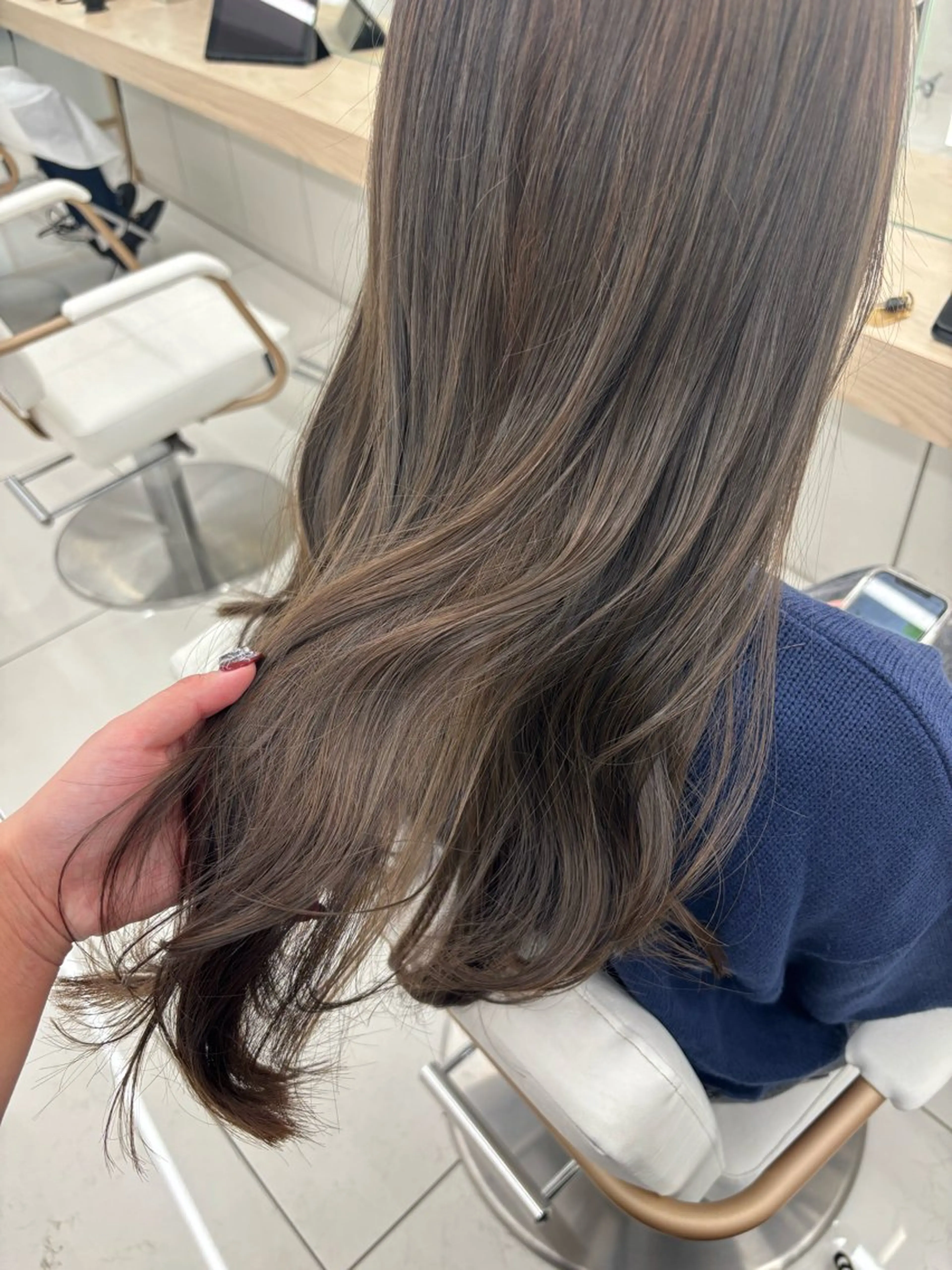 ロング 韓国透明感カラー🌀 yuukiのヘアスタイル