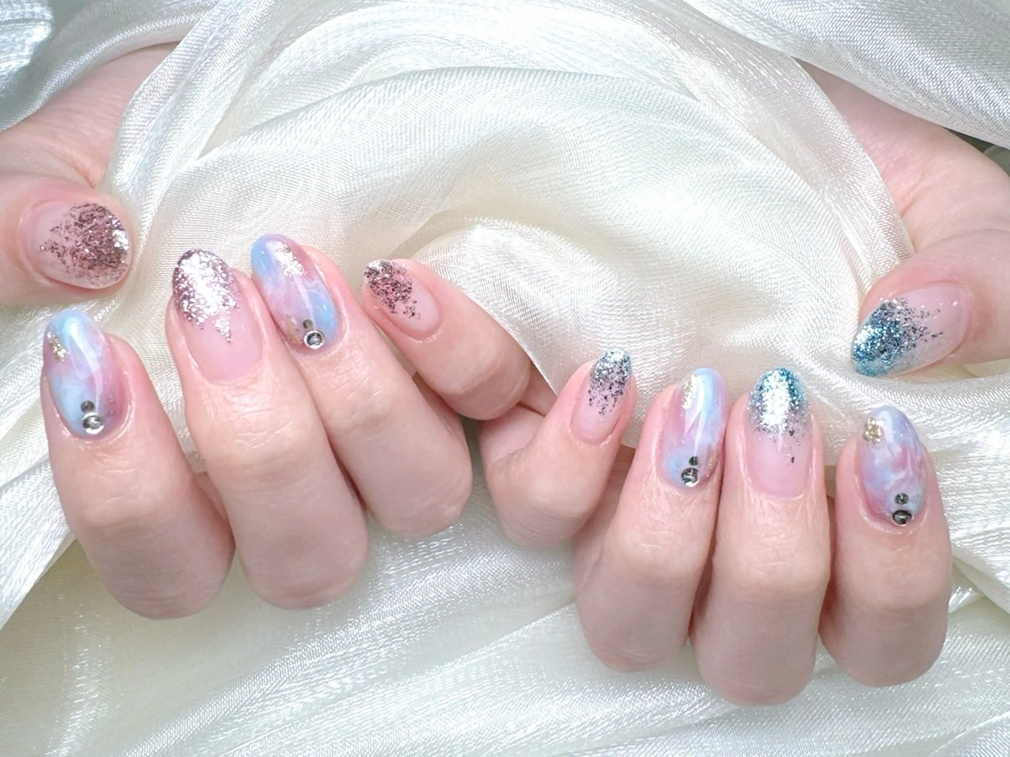 ネイル 長さ出し フレンチネイル ジェルネイル ガラスフレンチ 韓国ネイル ハンドネイル ハンドケア HD Studioのネイルデザイン