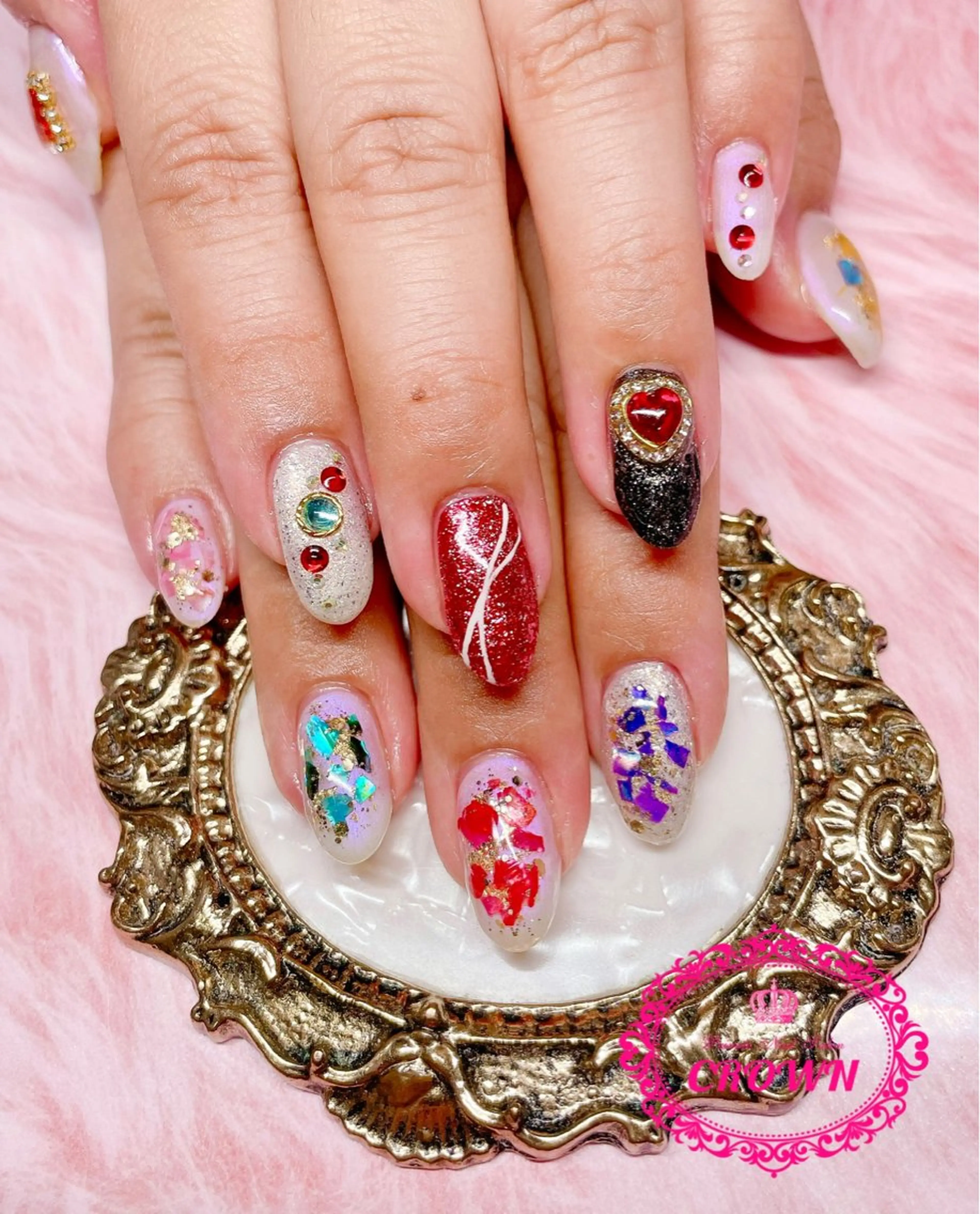 ネイル CROWN プライベートサロンのネイルデザイン