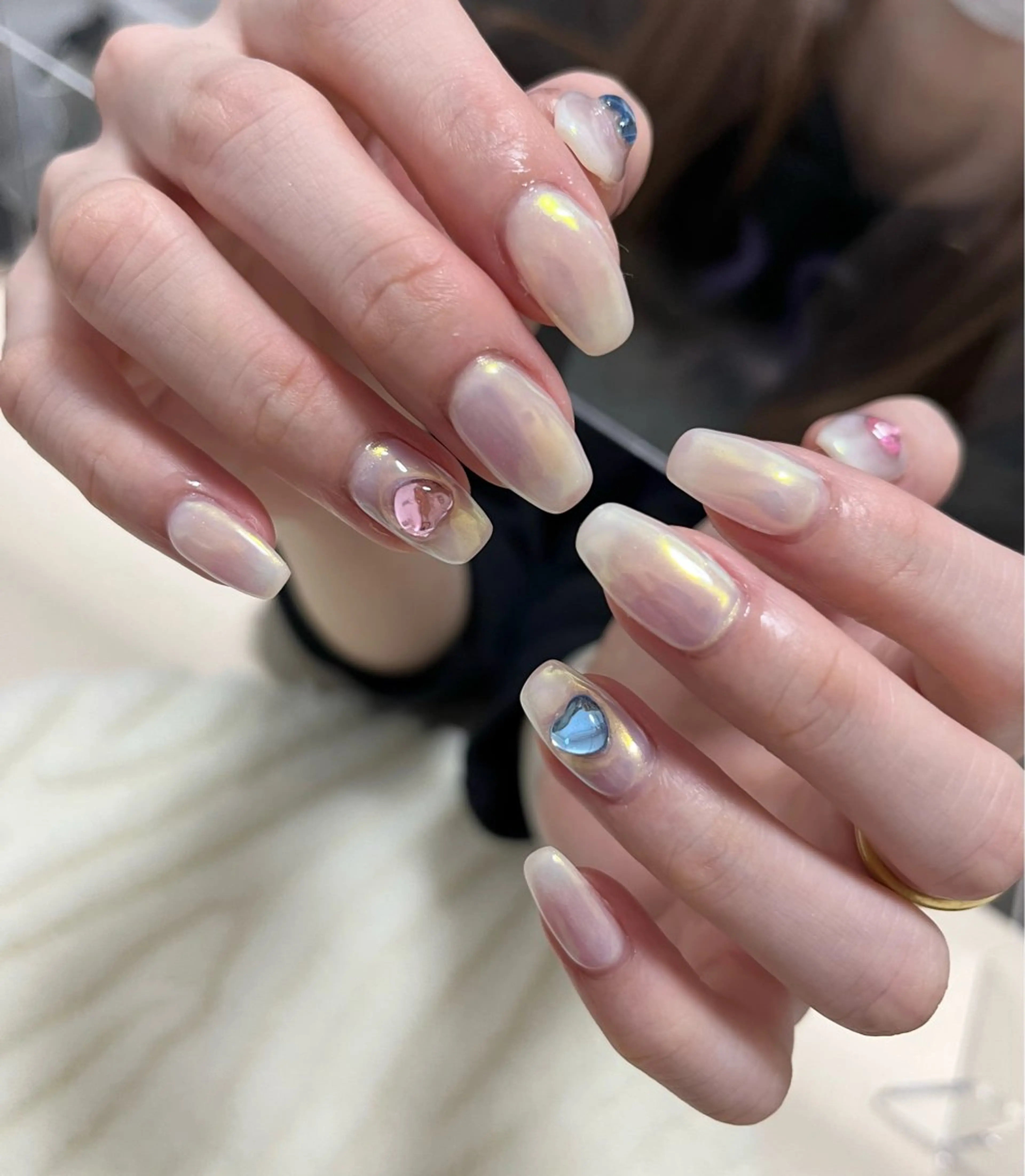 ネイル オーロラネイル ホワイト ハンドネイル わたなべ さやかのネイルデザイン