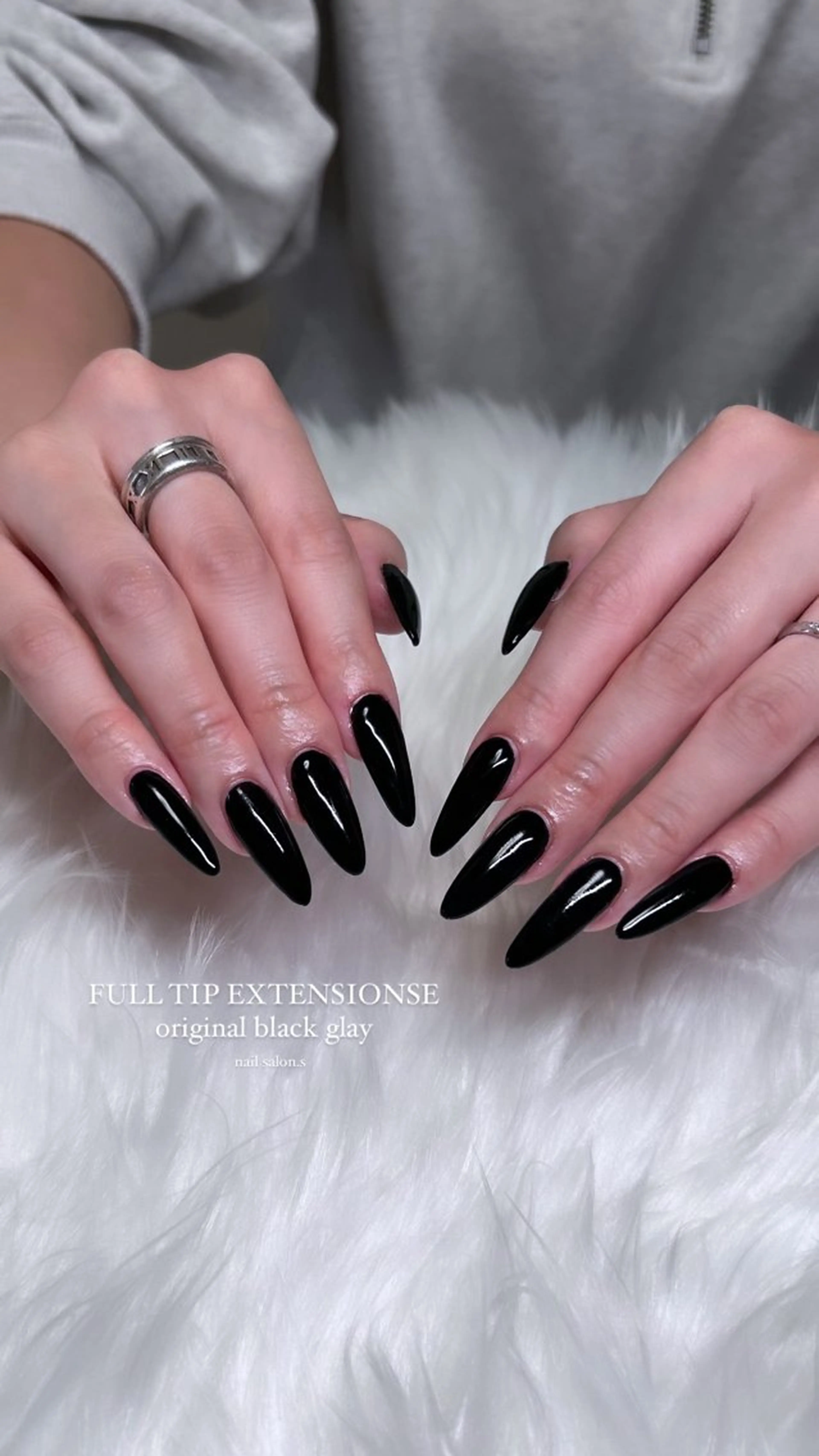 ネイル 関山 志乃のネイルデザイン