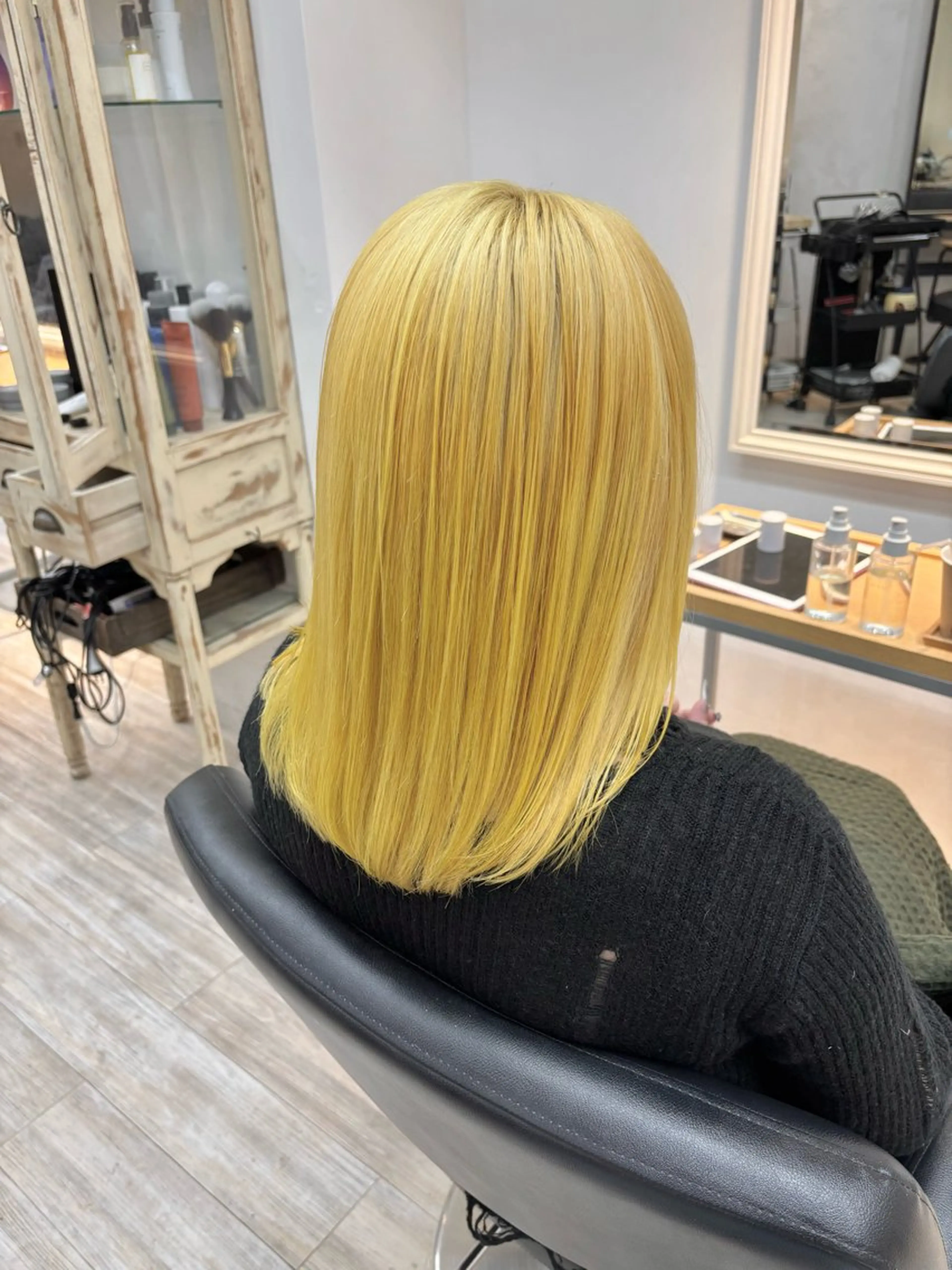 ミディアム カラー カット ヘアカラー トリートメント くさかみさき🌼暖色 /耳つぼ/オタク🌼のヘアスタイル