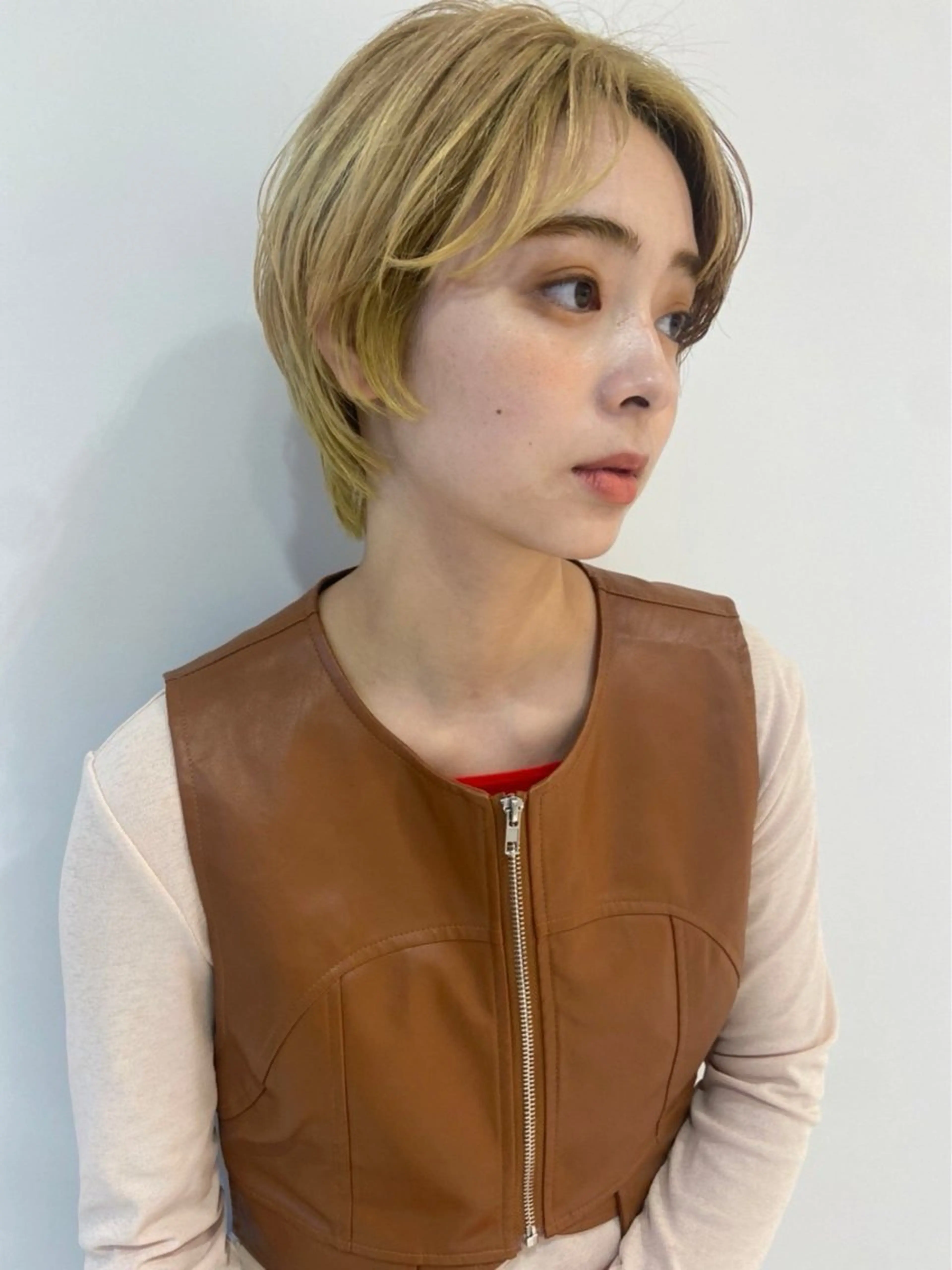 ショート カラー YU RAのヘアスタイル