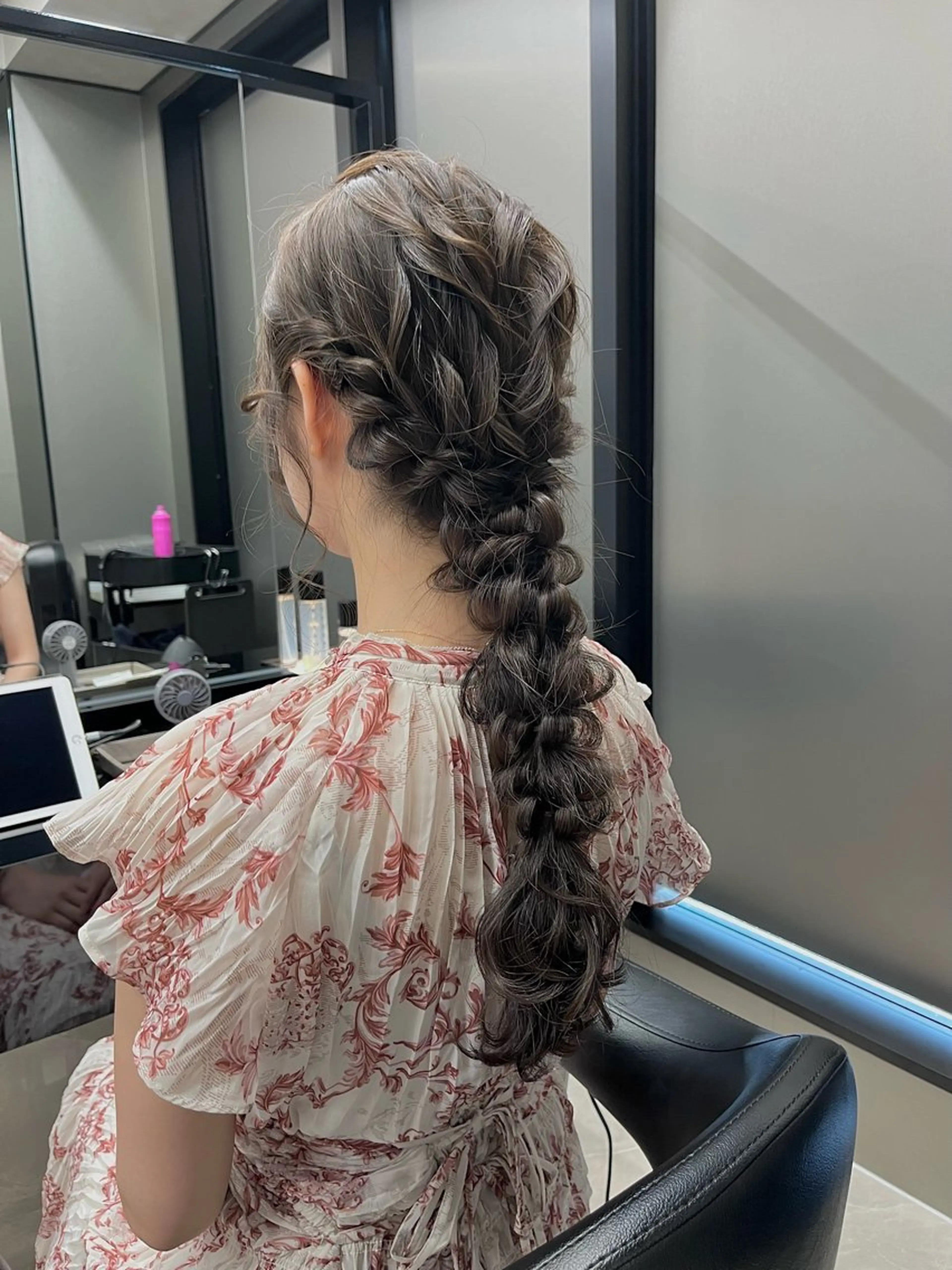 ロング ヘアアレンジ ウスイマイコ カット/ケアカラーのヘアスタイル