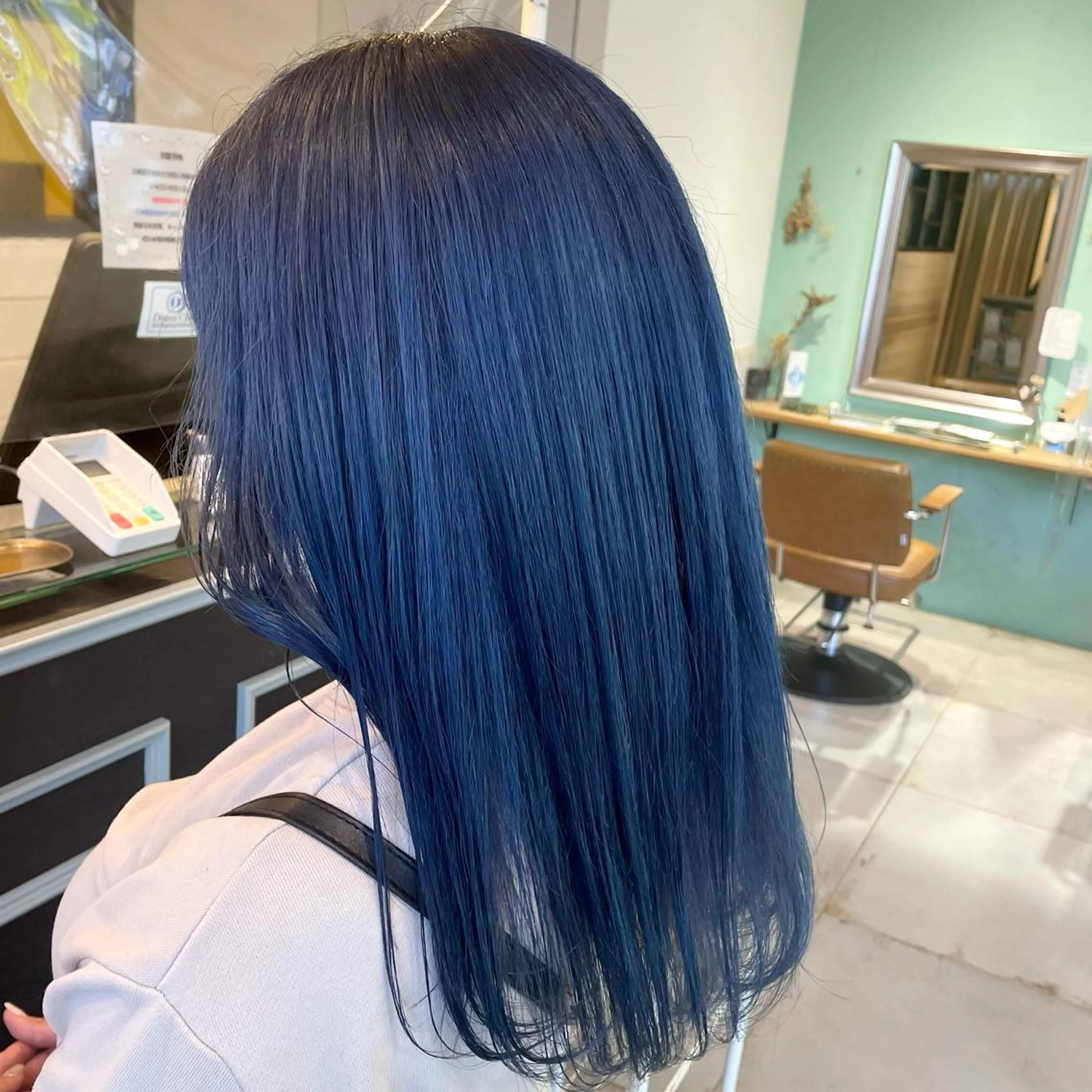 セミロング カラー スナコザワ レナのヘアスタイル