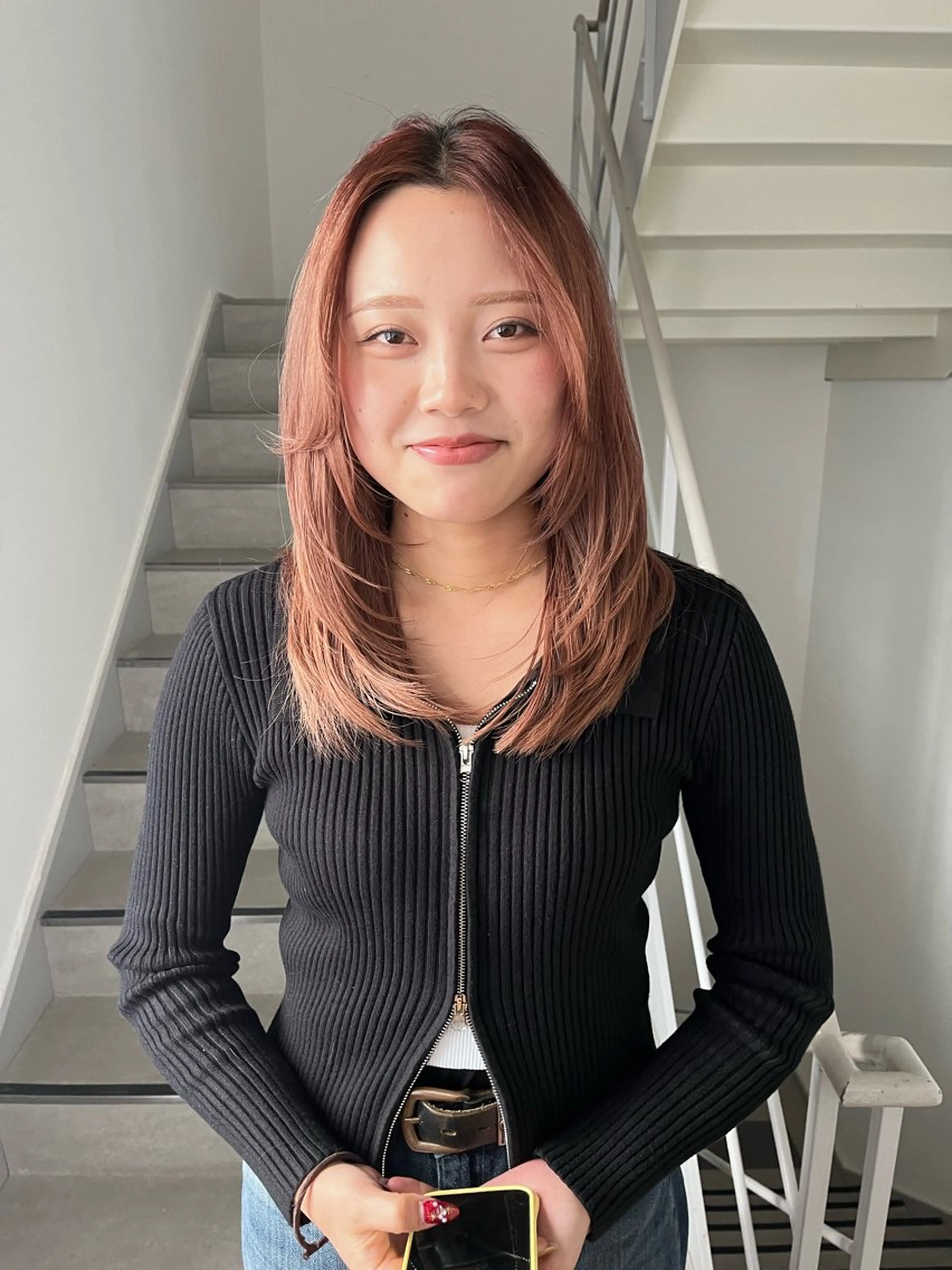 ロング レイヤーカット ブリーチ/デザイン SAKUのヘアスタイル