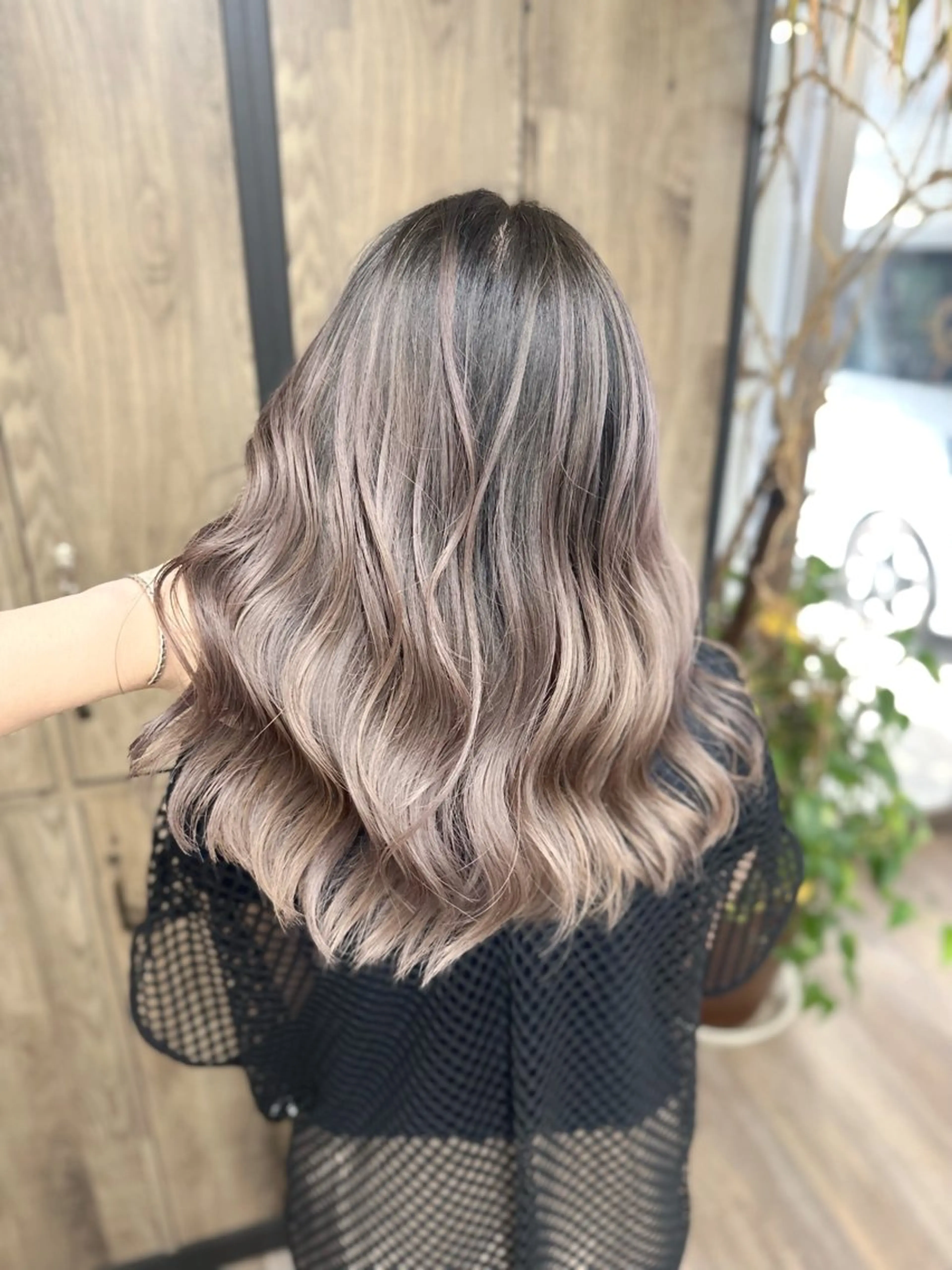 シャドールーツバレイヤージュの写真