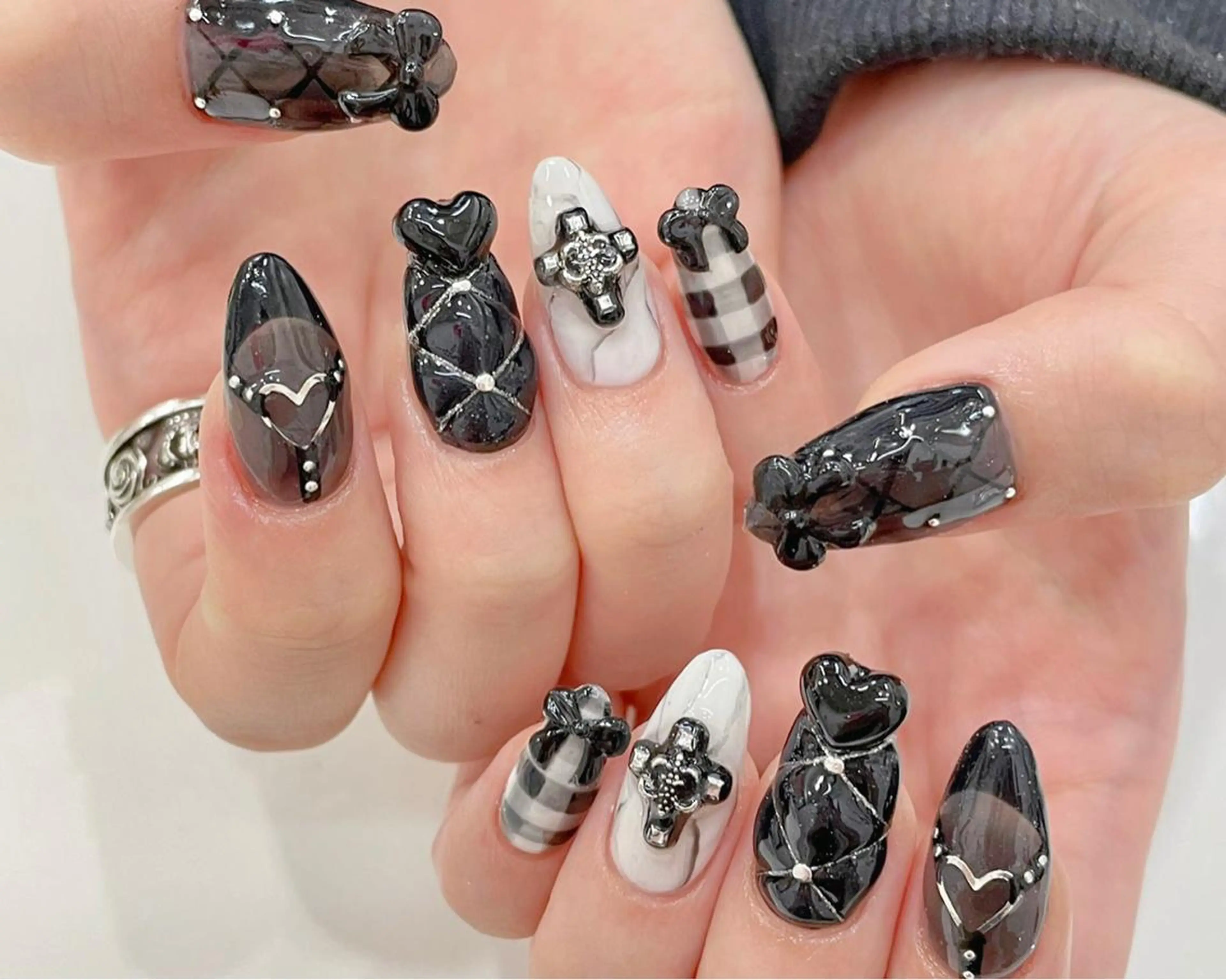 ネイル NAILSGOGO shibuyaのネイルデザイン