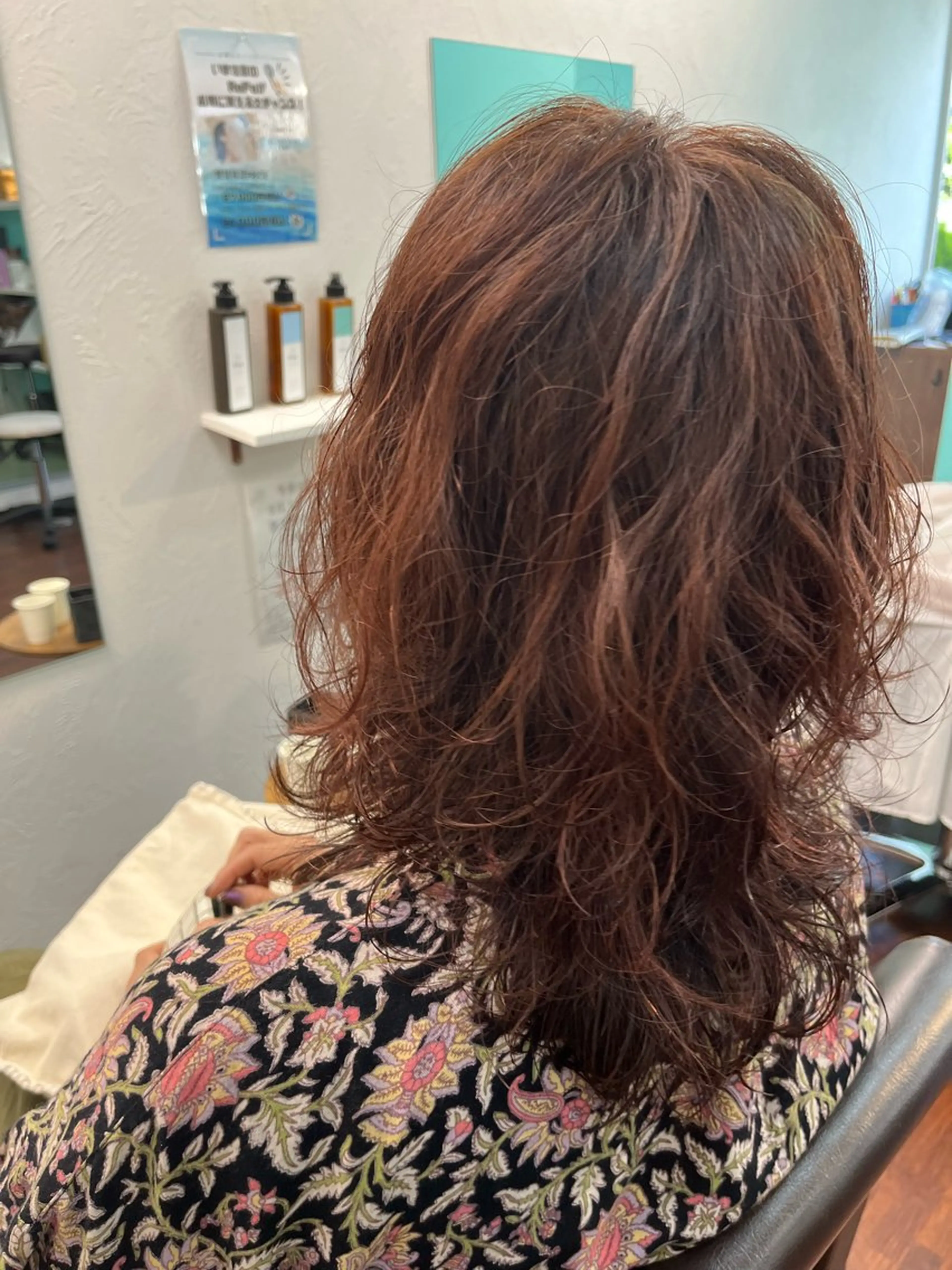 セミロング 南里  梨奈のヘアスタイル