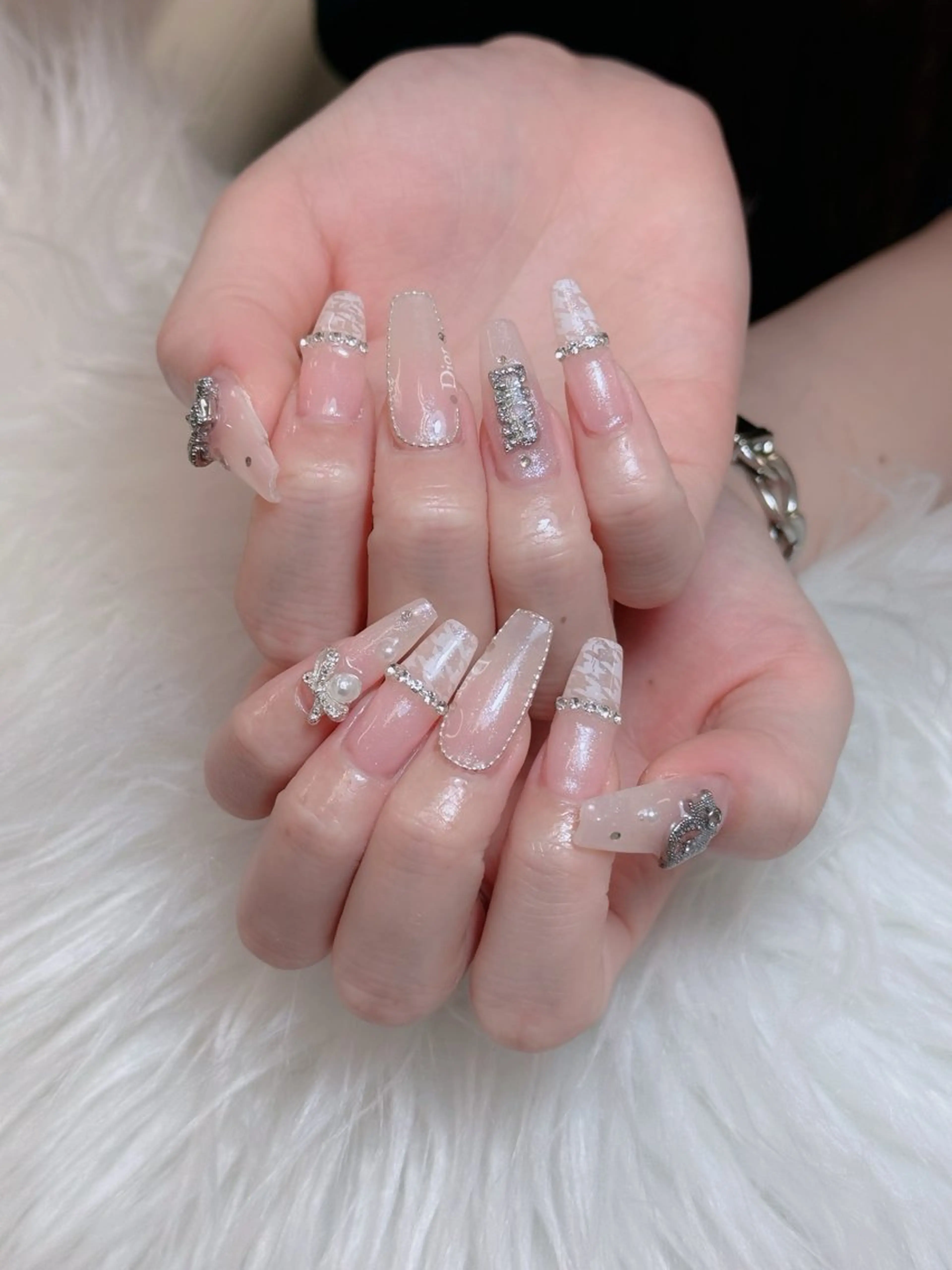 ネイル オーロラネイル チークネイル フットネイル フレンチネイル 韓国ネイル Lumi Nail 新大久保3‘のネイルデザイン