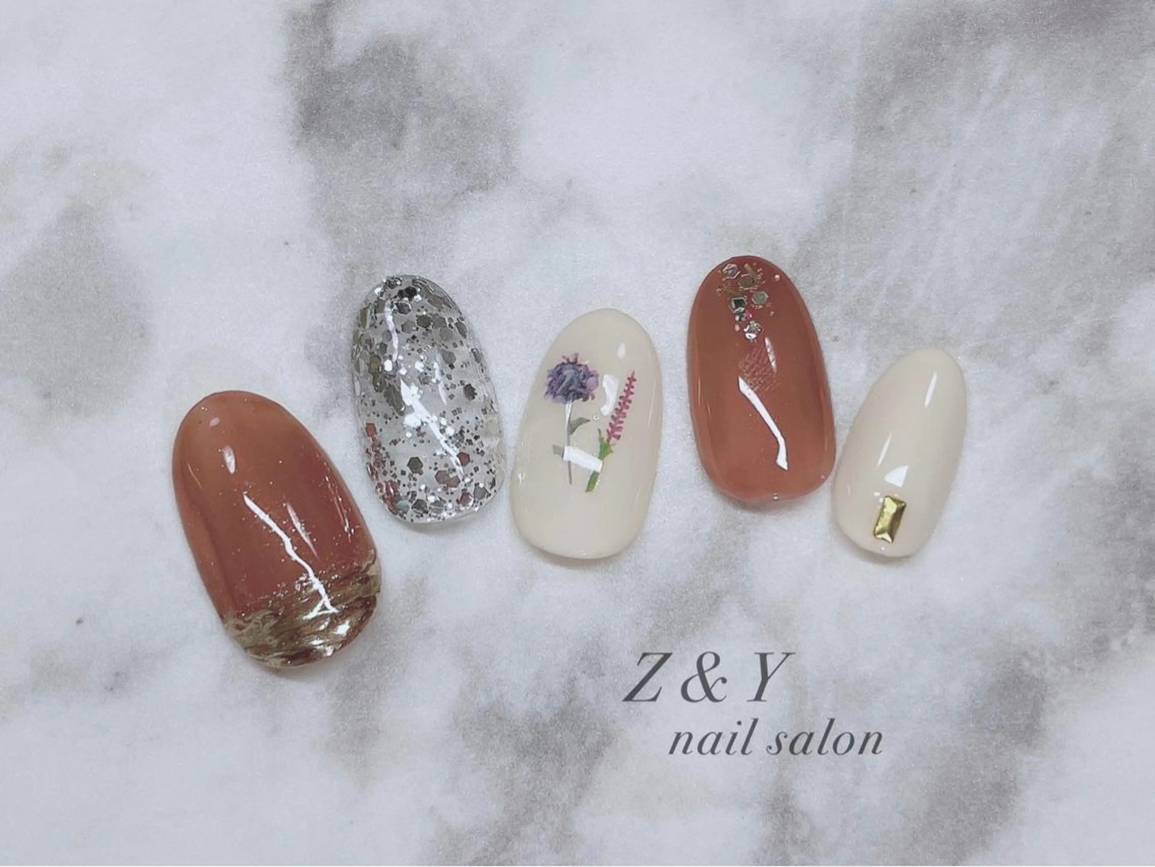 ネイル ﾌｨﾙｲﾝ専門ﾈｲﾙｻﾛﾝ彩 博多駅前店所属・ネイルサロン 彩 irodoriのネイルデザイン