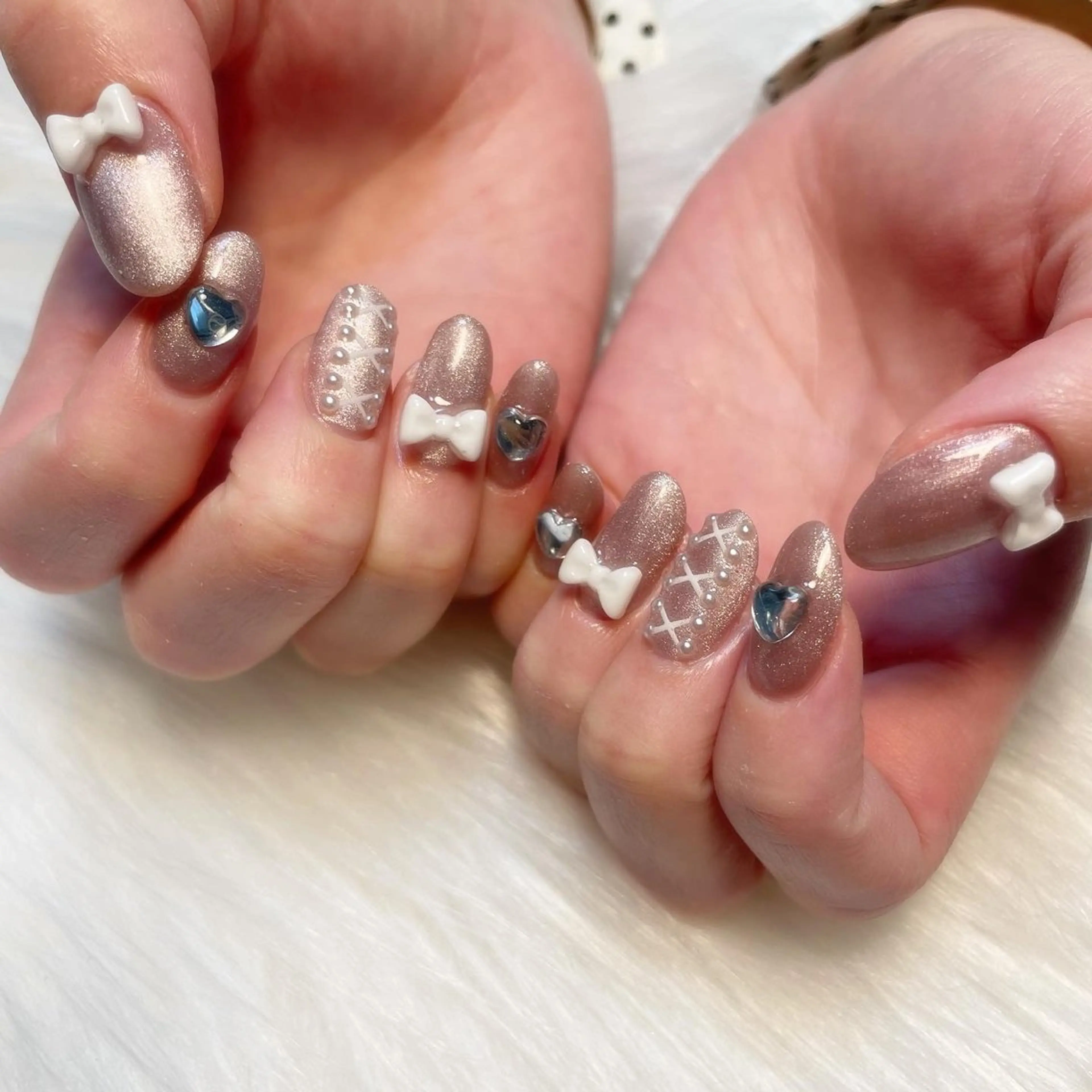 ネイル ハンドネイル ゴテゴテ💙ワンホン リオナのネイルデザイン