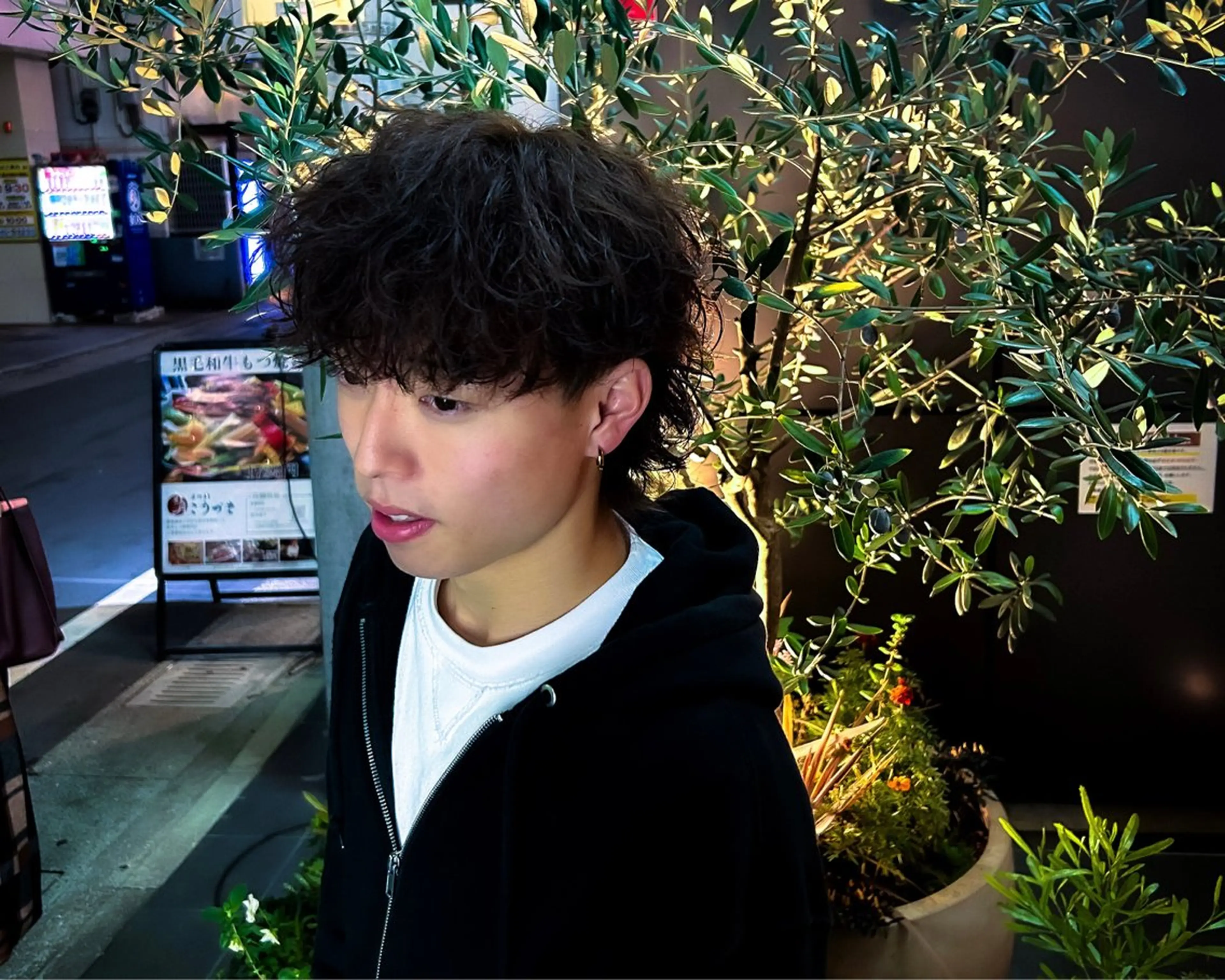 ミディアム カラー パーマ メンズ ミディアムパーマ メンズパーマ 似合わせカット スパイラルパーマ カット パーマ メンズ カラー特化/ カラー特化/池田海斗のヘアスタイル