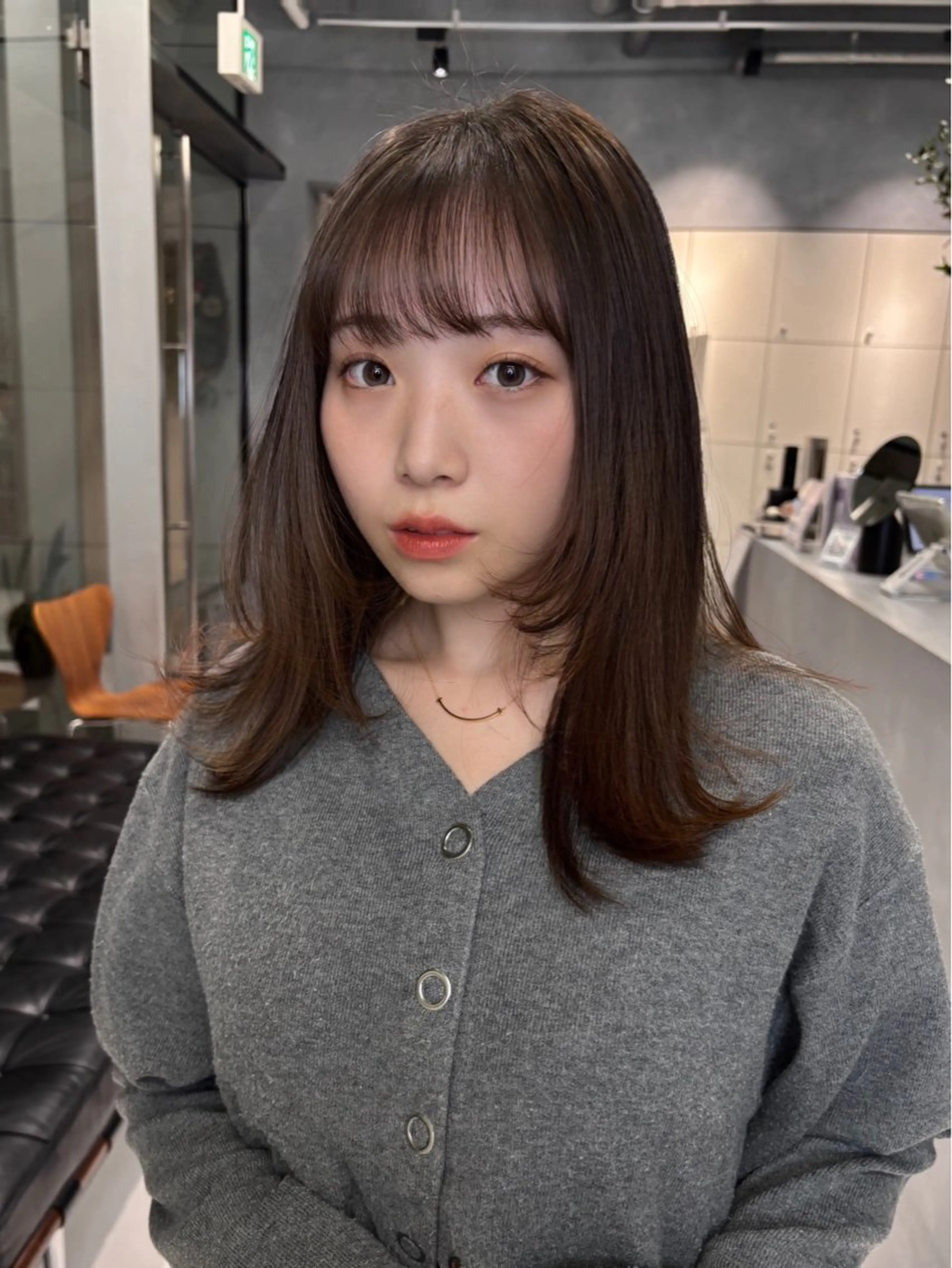 ミディアム カラー 飯ヶ谷 成海のヘアスタイル