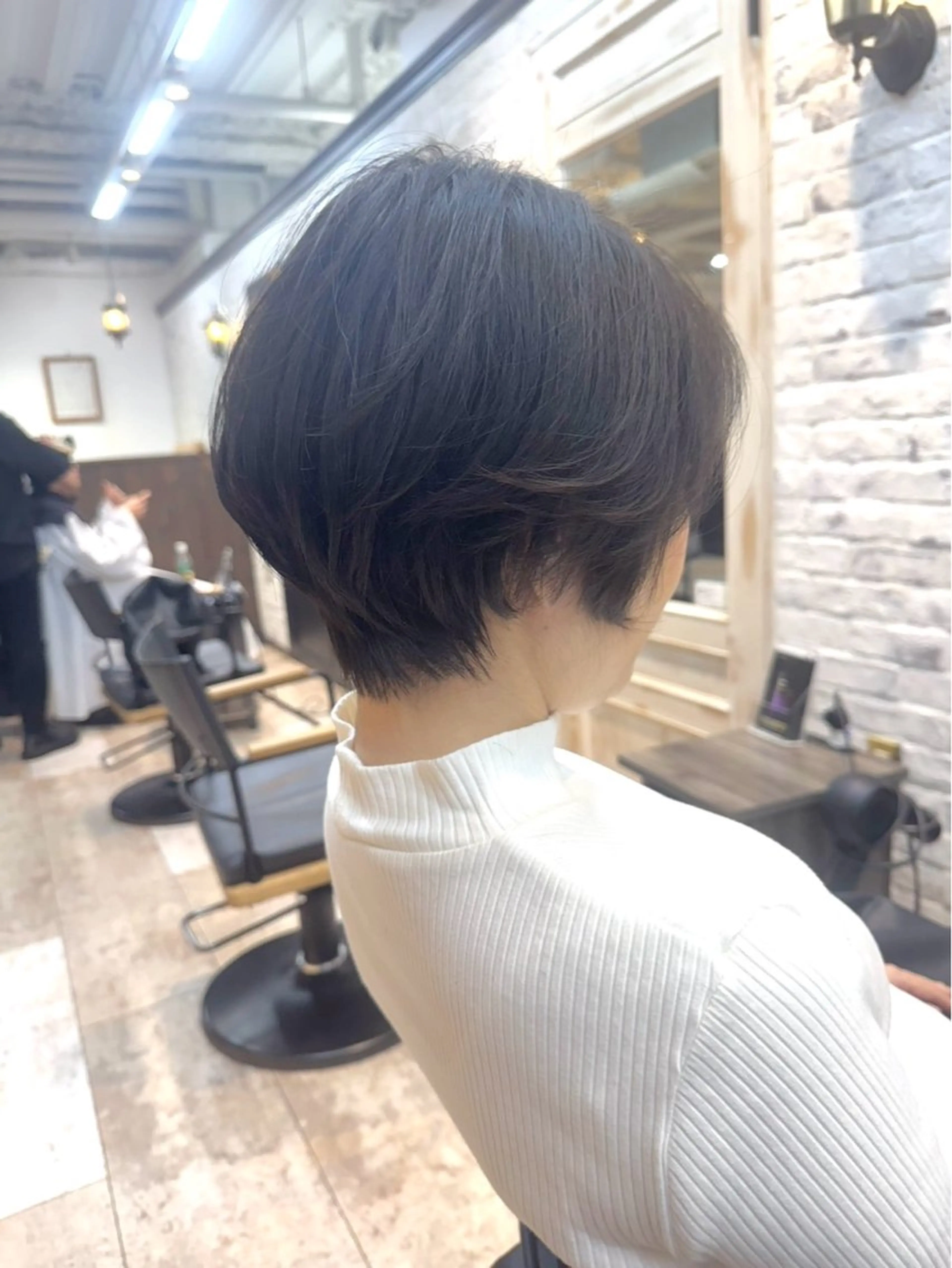 ショート 林 美佑のヘアスタイル