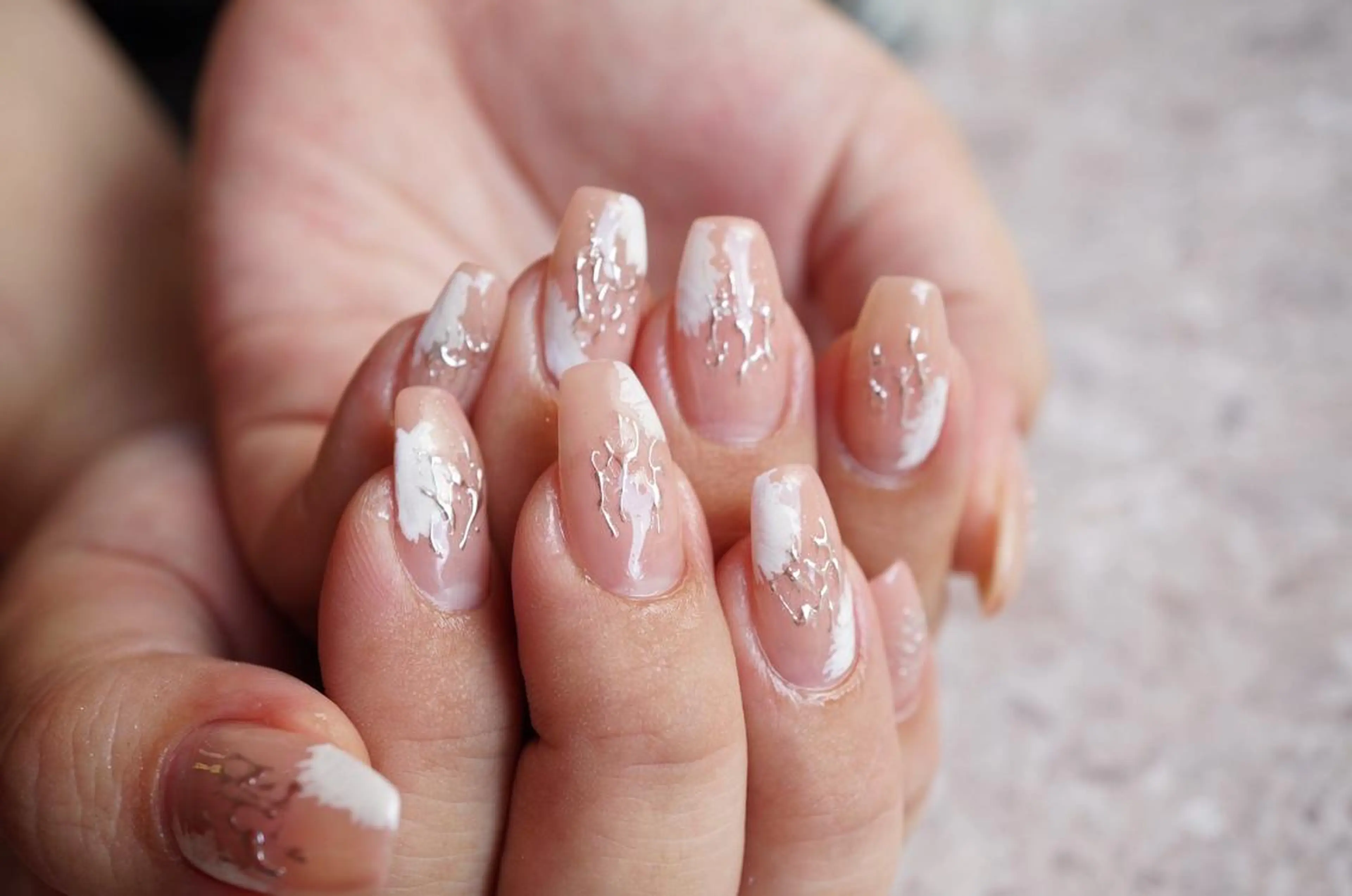 ネイル ニュアンスネイル まつ毛と眉毛の専門店　オクターブ福岡店所属・オクターブ 天神店の眉毛・アイブロウイメージ