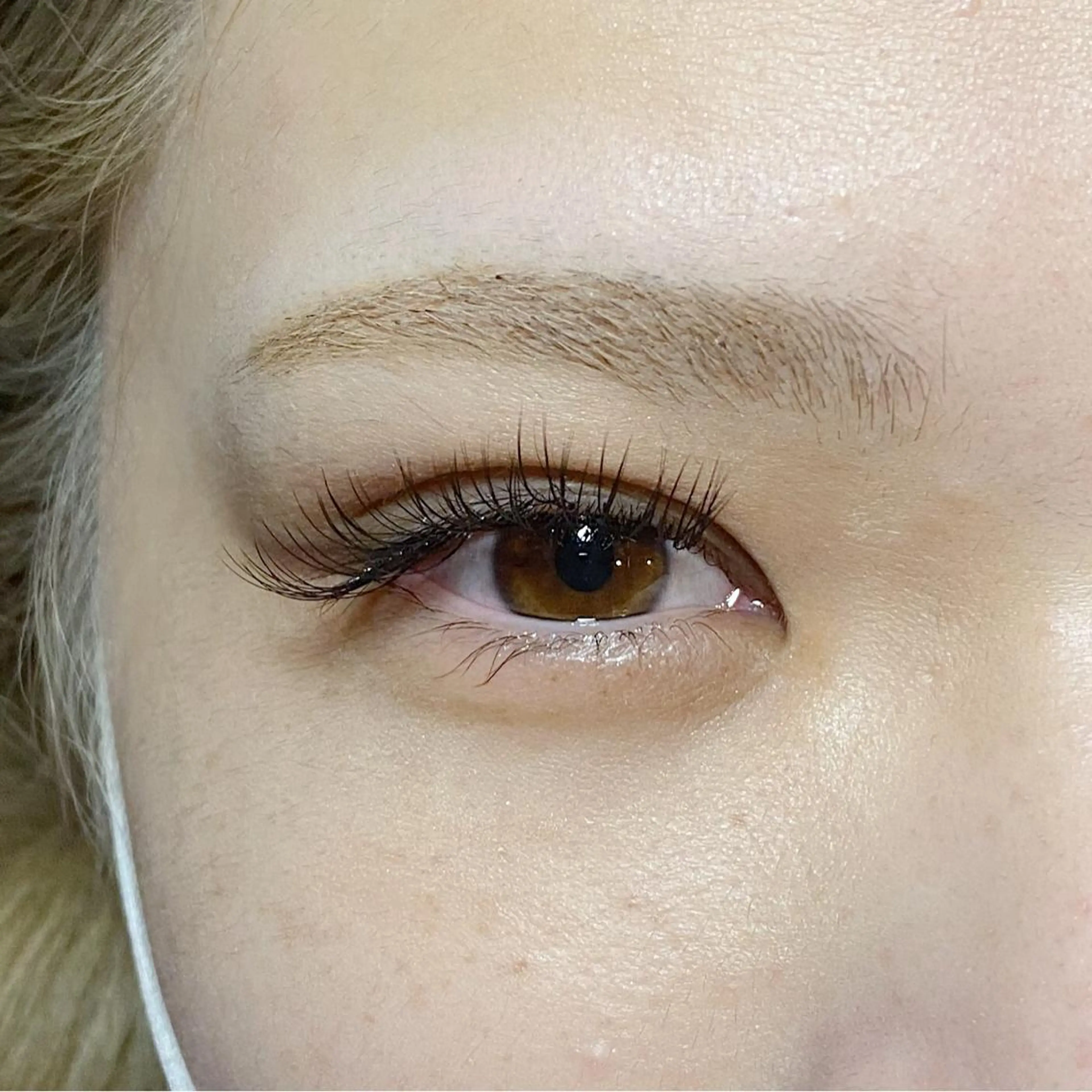 【フラットラッシュ140本5000円】LEDエクステ変更＋1100円/カラー変更可/オフ.コーティング込/lカールありの写真