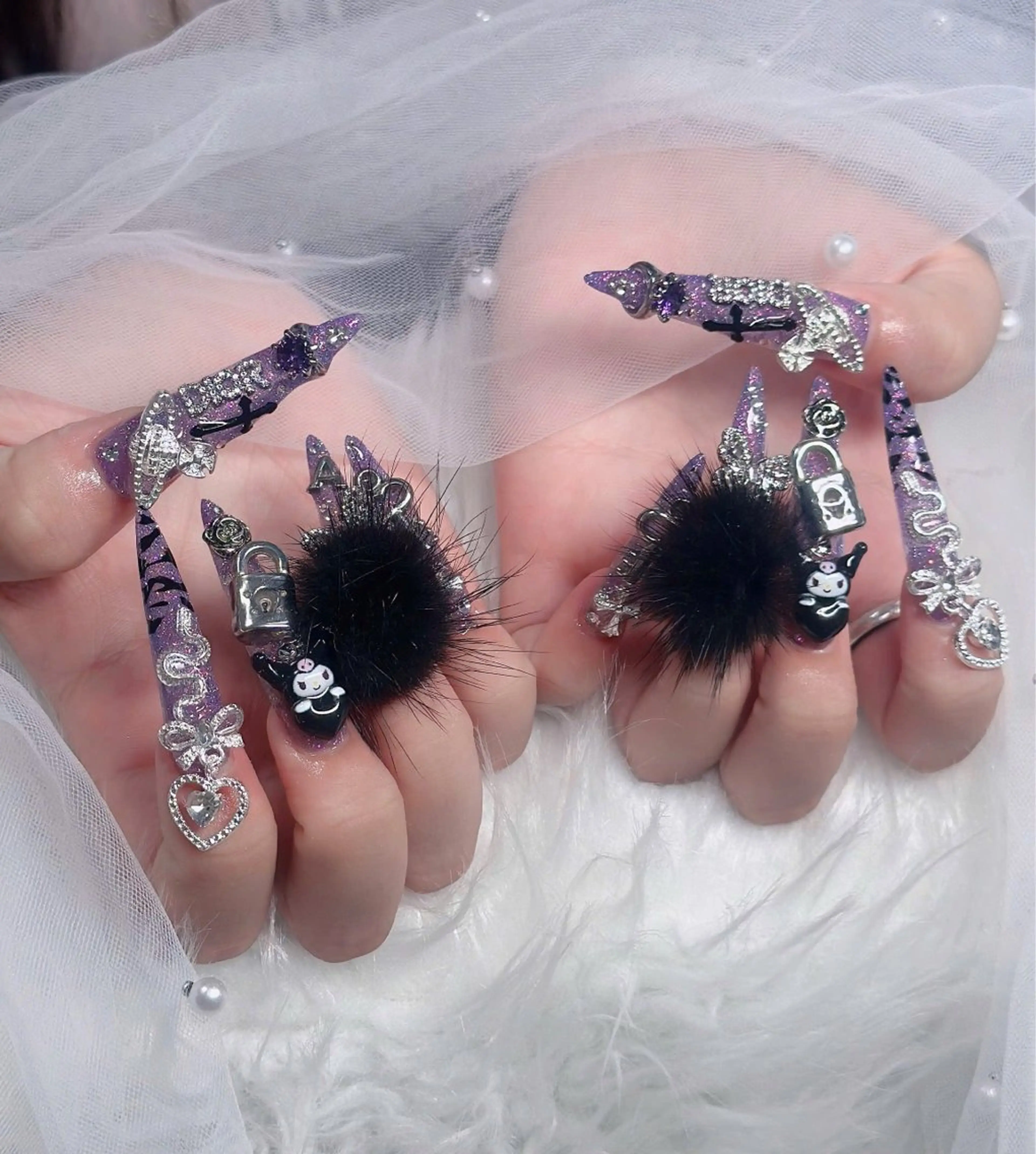 ネイル フレンチネイル ジェルネイル ハロウィン キラキラネイル 韓国ネイル ハンドネイル H.baby Nail Salonのネイルデザイン