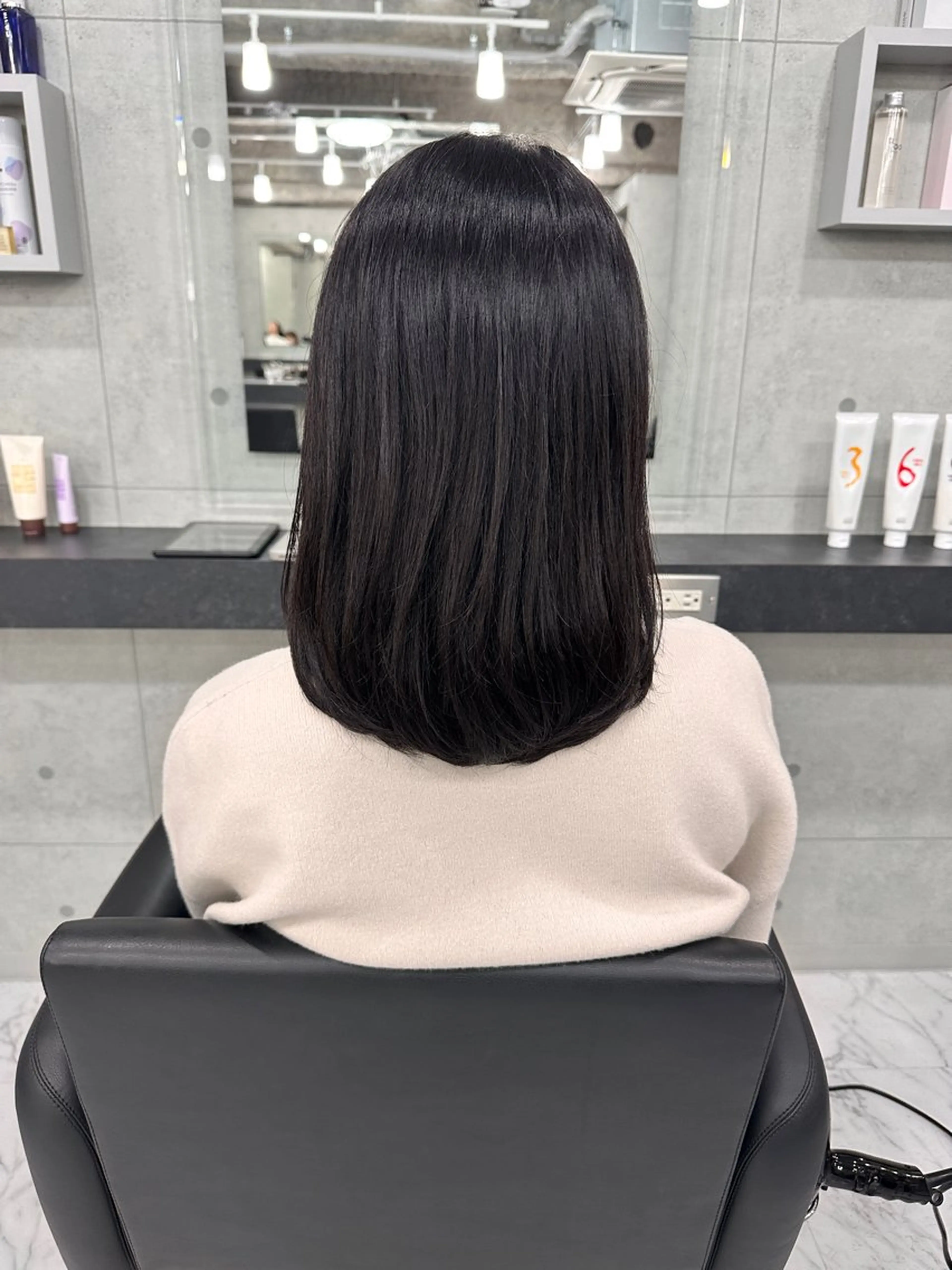 ミディアム ミディアムレイヤー レイヤーカット カット Endearing 銀座/レイヤーカットのヘアスタイル