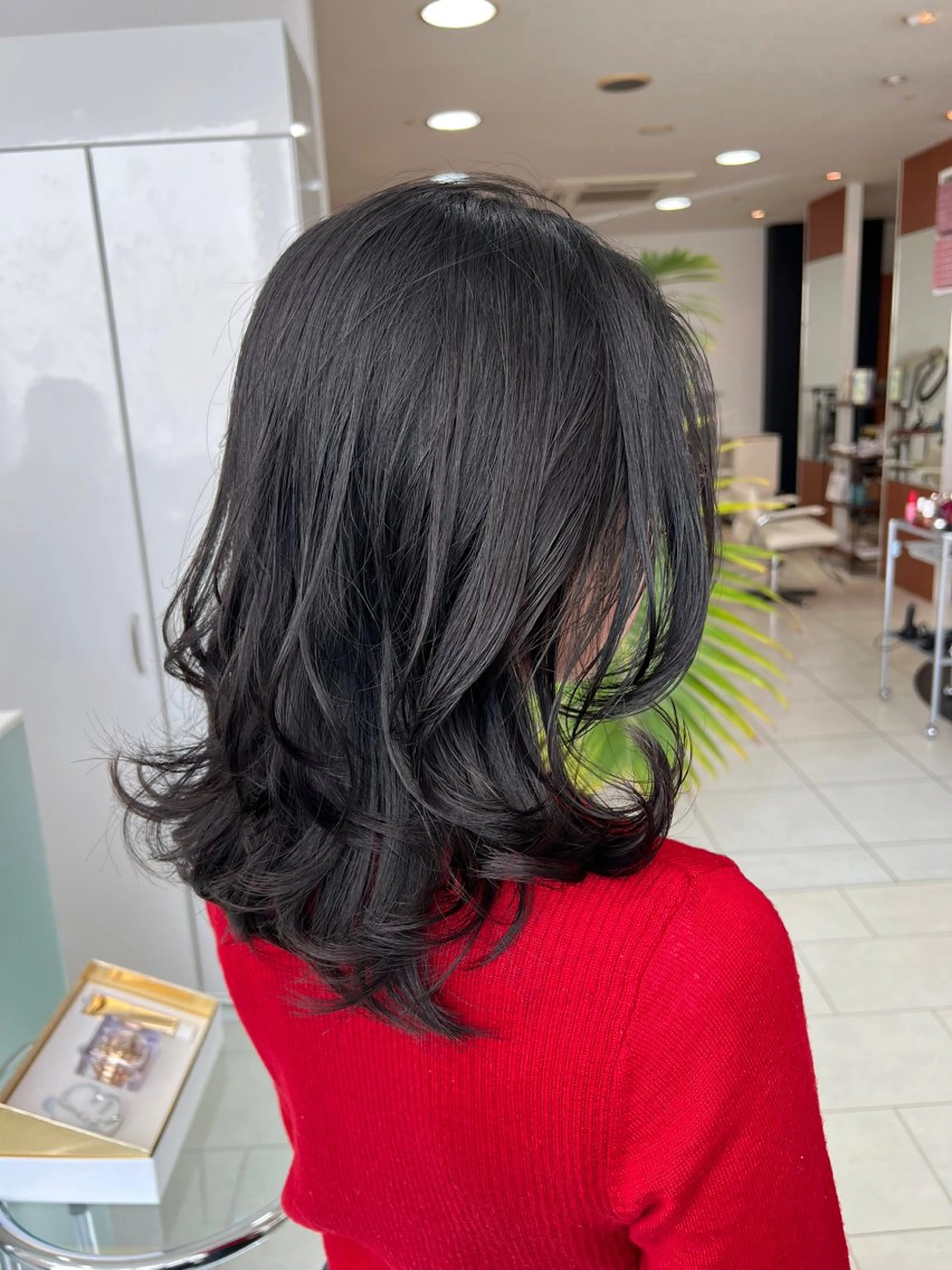 セミロング パーマ セミロングパーマ カット パーマ ラシェンテ宝塚所属・HONOKA /顔周りレイヤー得意の眉毛・アイブロウイメージ