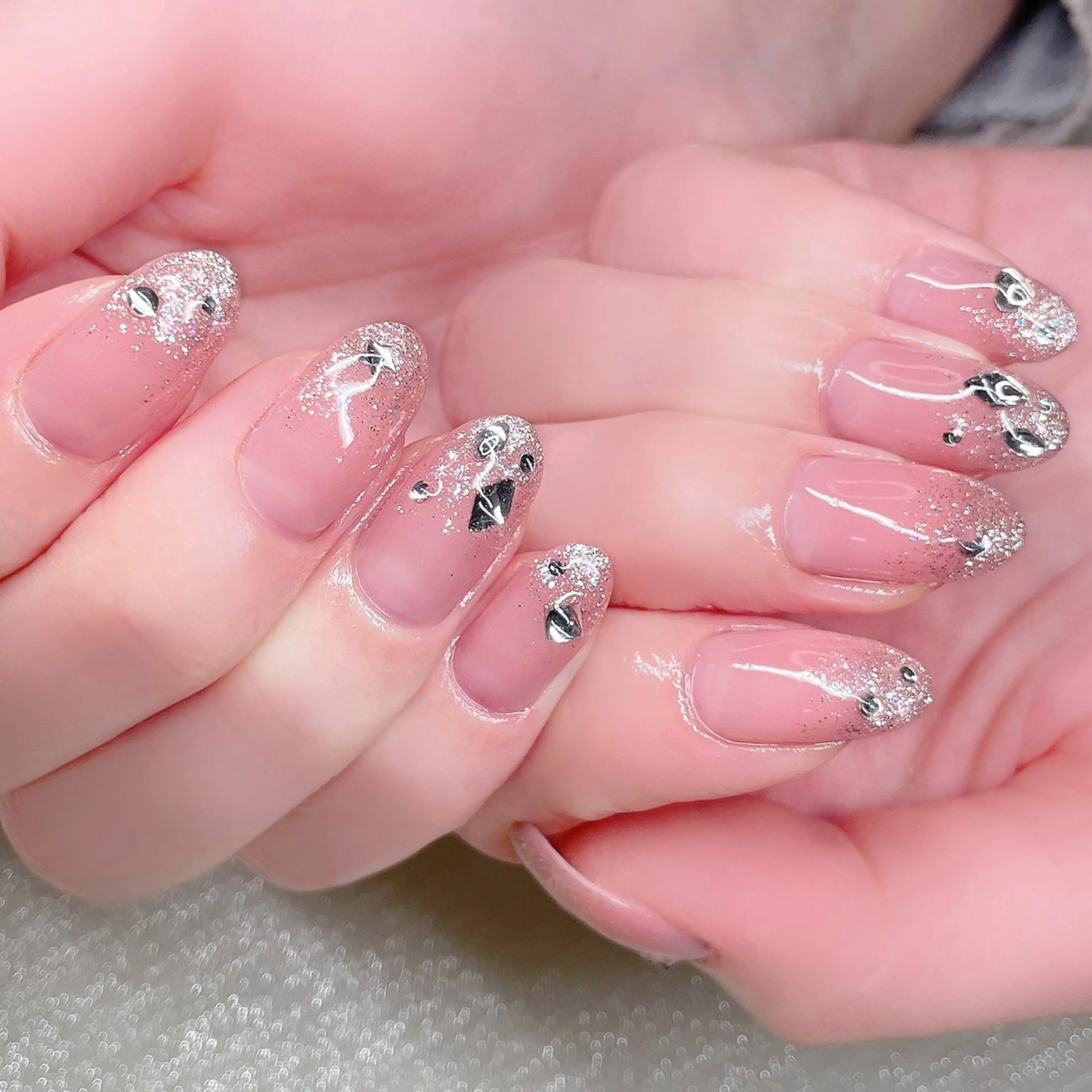 ネイル ストーンネイル ハンドネイル Nailist SUZU所属・Nailist suzuのネイルデザイン