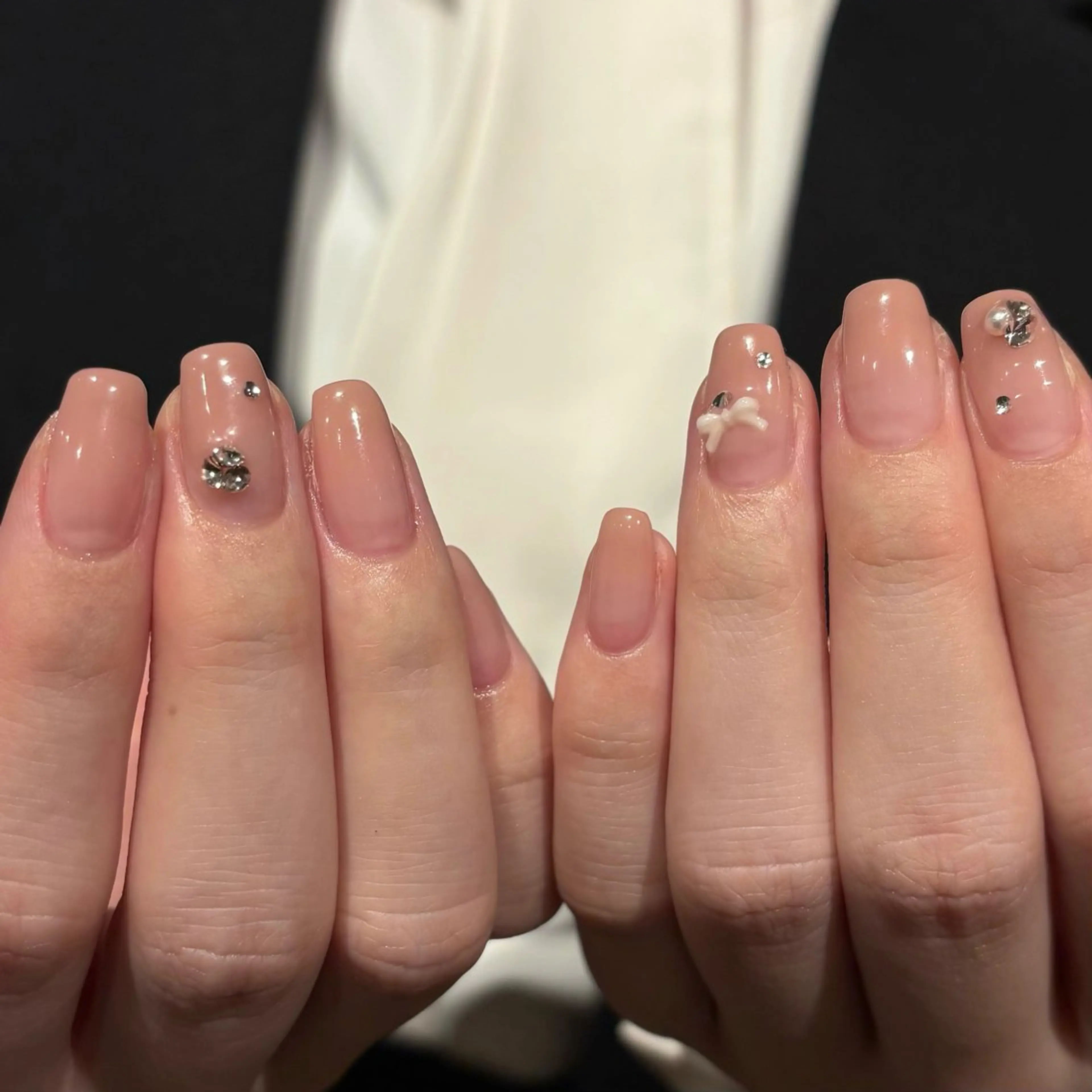 ネイル グラデーション キラキラネイル オフィスネイル ピンク リボン ハンドネイル Bianca名駅店 安田のネイルデザイン