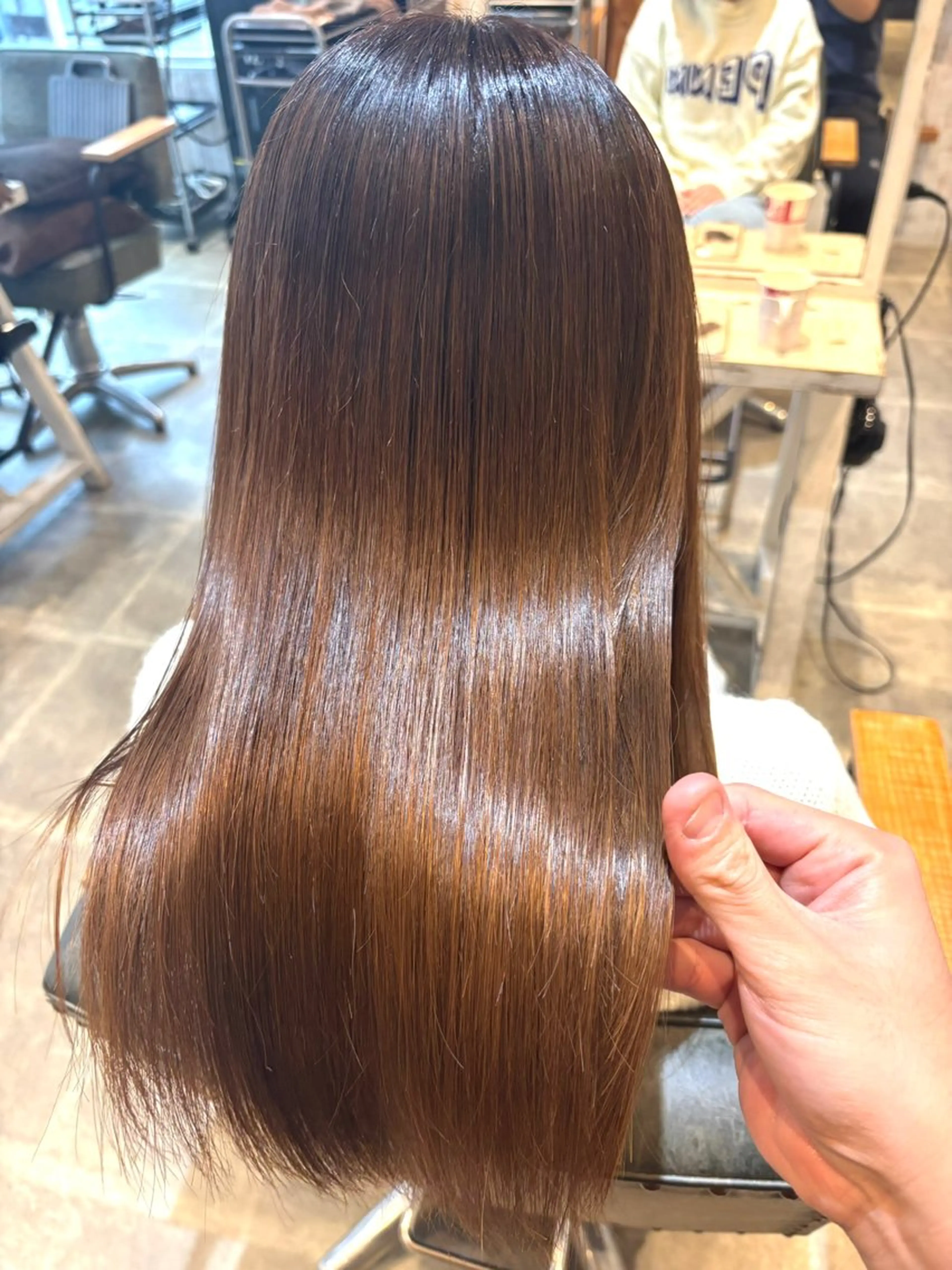 カット＋ブリーチなしダブルカラー＋2ステップトリートメントの写真