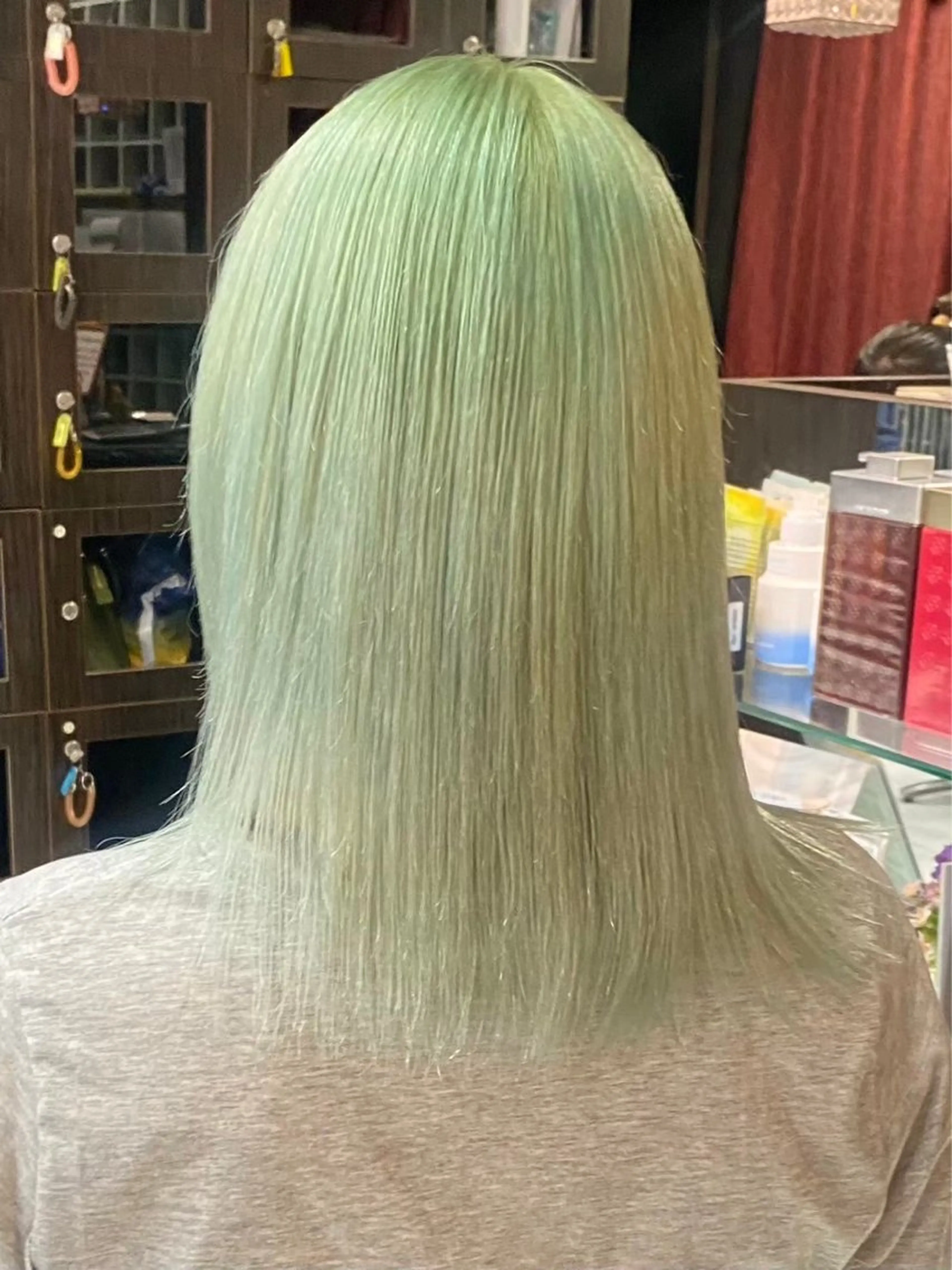 ミディアム ハイトーンケアカラー コト👱🏻‍♀️のヘアスタイル