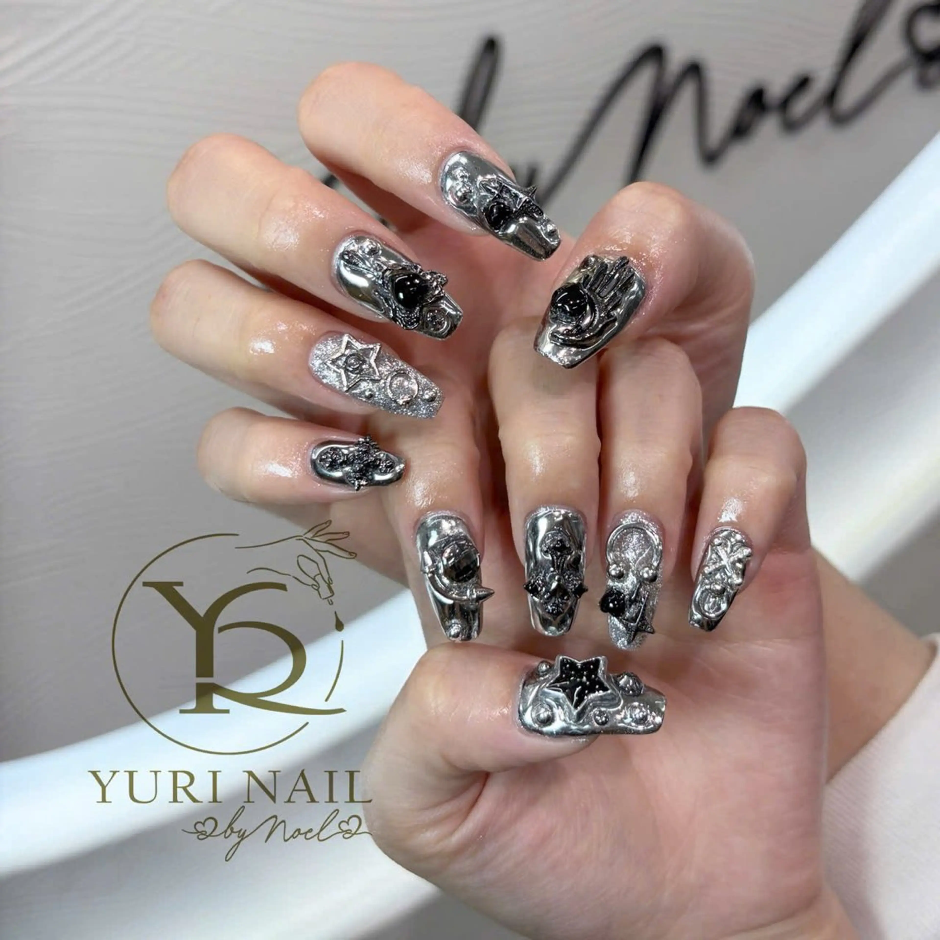 ネイル チークネイル フットネイル フレンチネイル グラデーション キラキラネイル ハンドネイル フットネイル ハンドケア YURI Nail Salon Funabashi所属・YURI Nail Funabashiのネイルデザイン