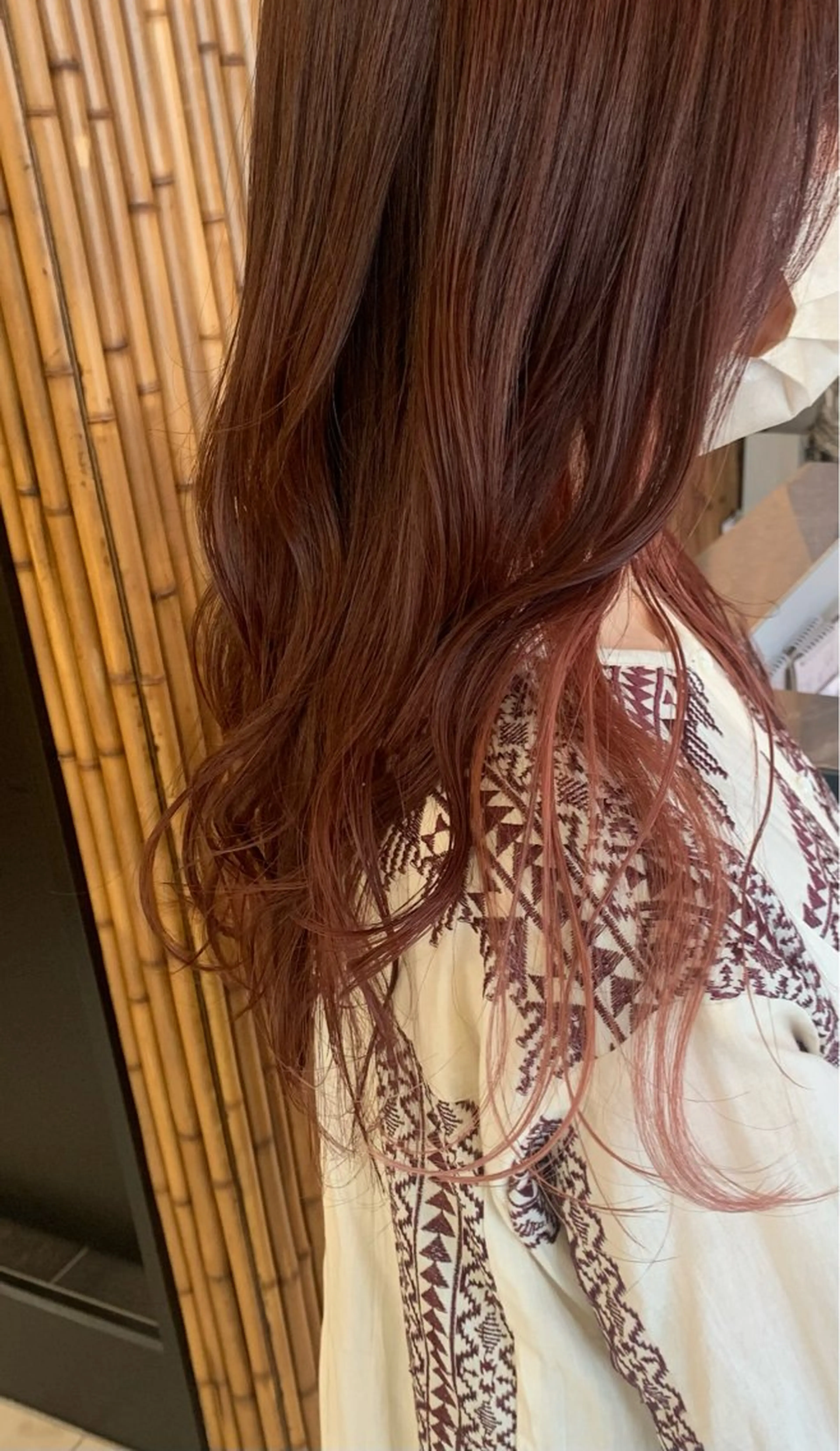 ロング カラー イヤリングカラー ピンクカラー レイヤーカット BASE hair所属・risa / base hairのヘアスタイル