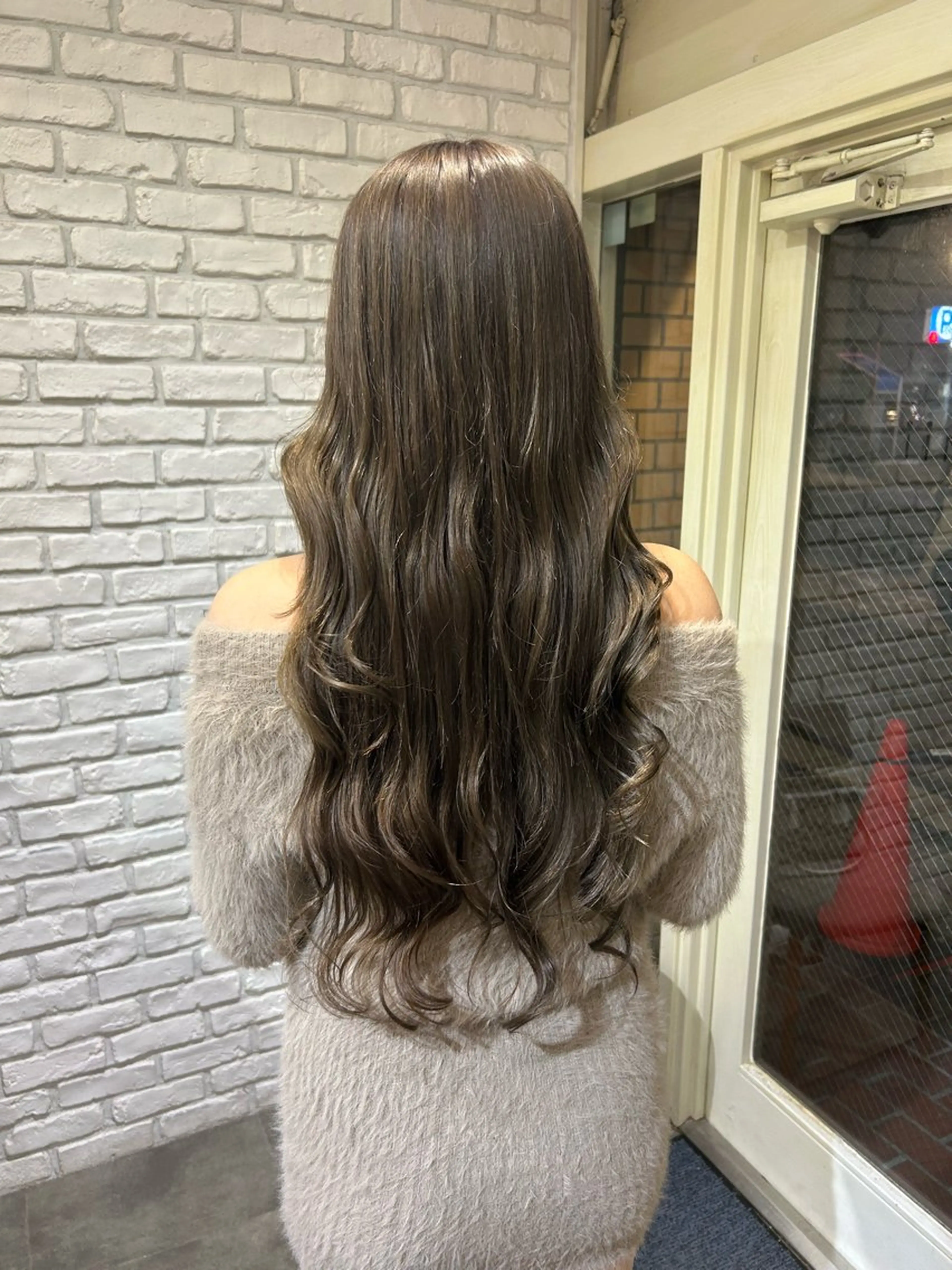 ロング ヘアカラー ︎☀️はるき︎︎☀️ カラーモデル募集中✨のヘアスタイル