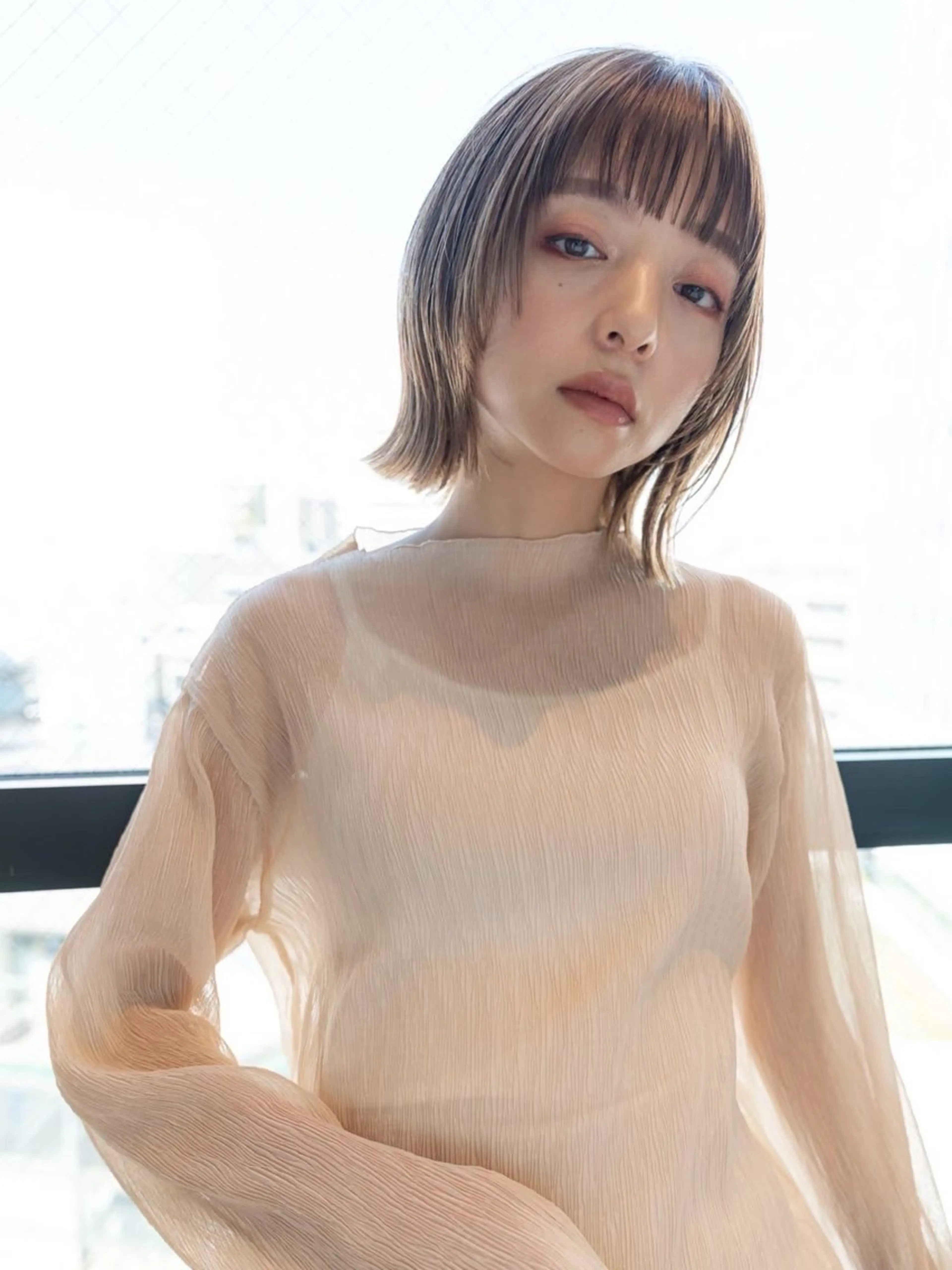 ミディアム ボブ/顔まわりレイヤ ー/新宿/KOKIのヘアスタイル