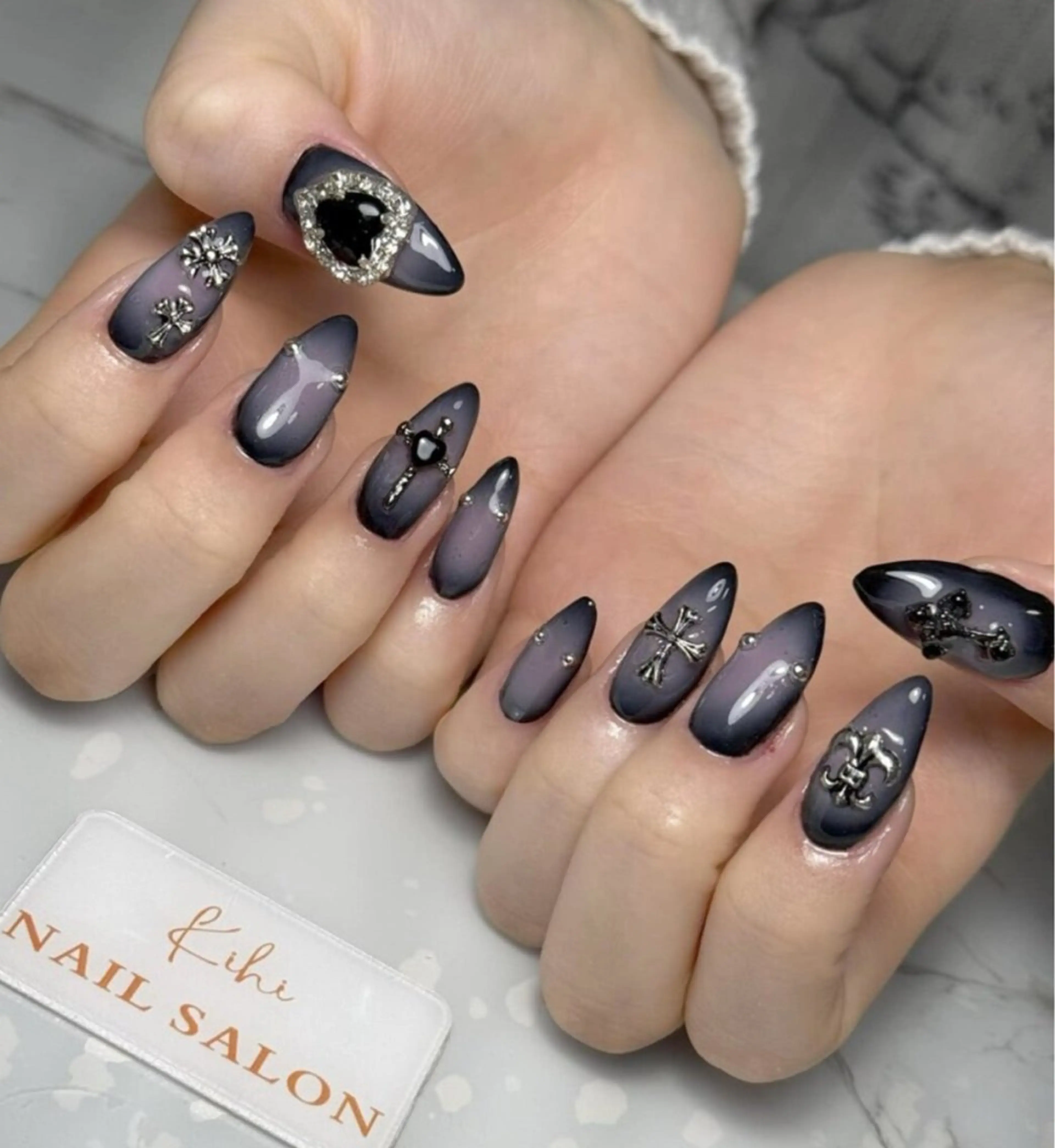 ネイル アートネイル フレンチネイル ジェルネイル グラデーション 韓国ネイル 村中 ハナのネイルデザイン