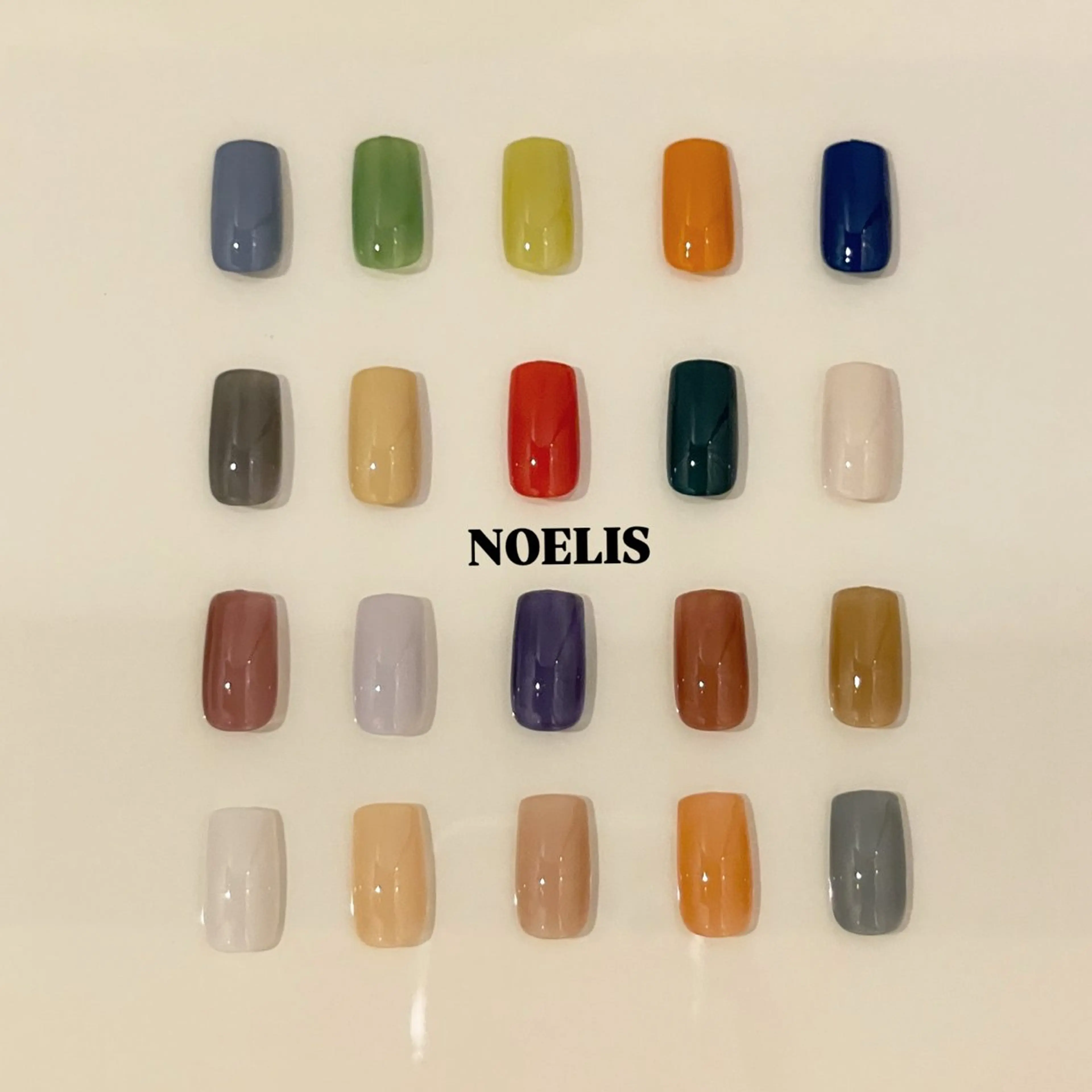 ネイル フレンチネイル ワンカラーネイル ハンドネイル NOELIS REIのネイルデザイン