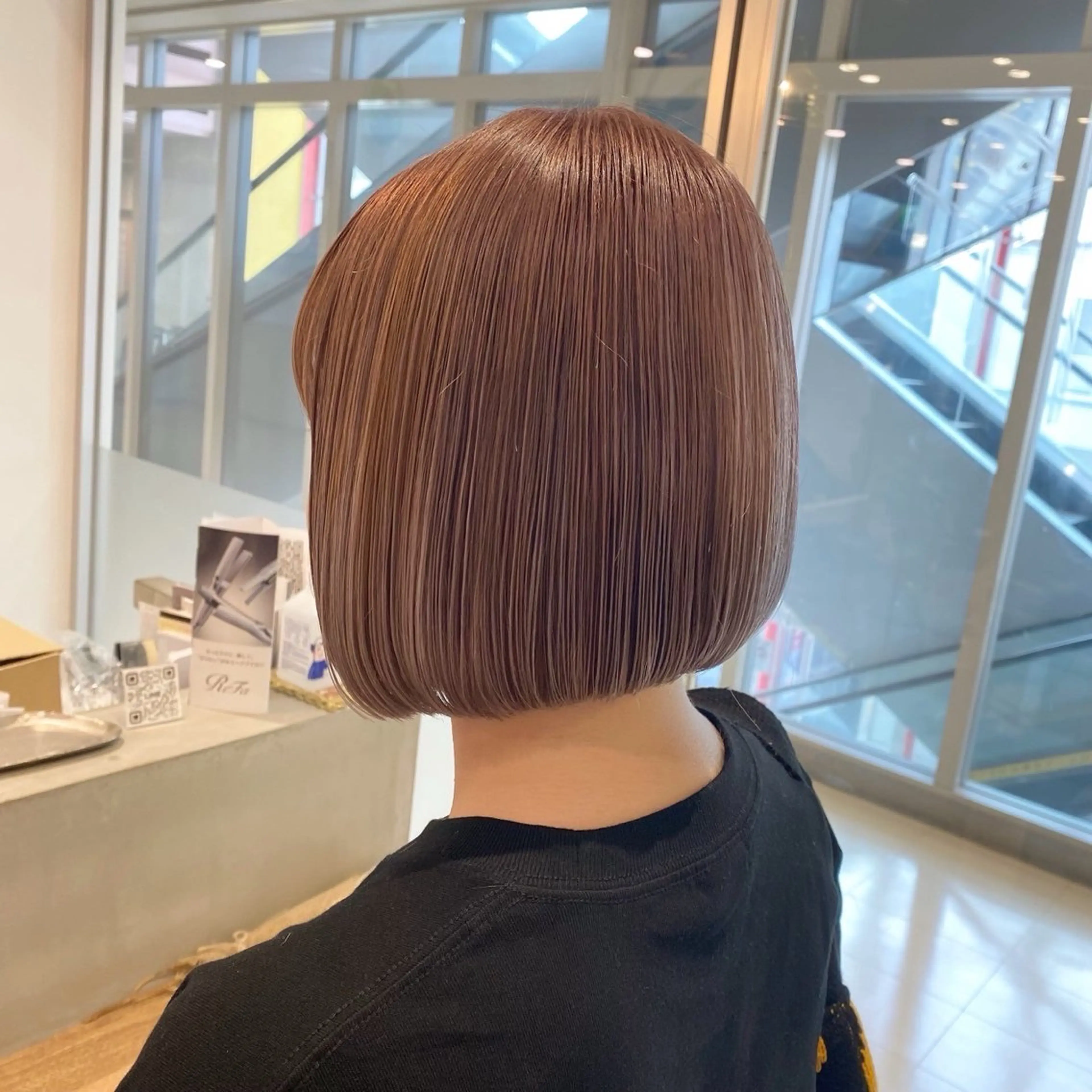 【🐰ミニモ特別価格🐰】学生限定✨👀赤みブラウンワンカラー＋艶トリートメントの写真