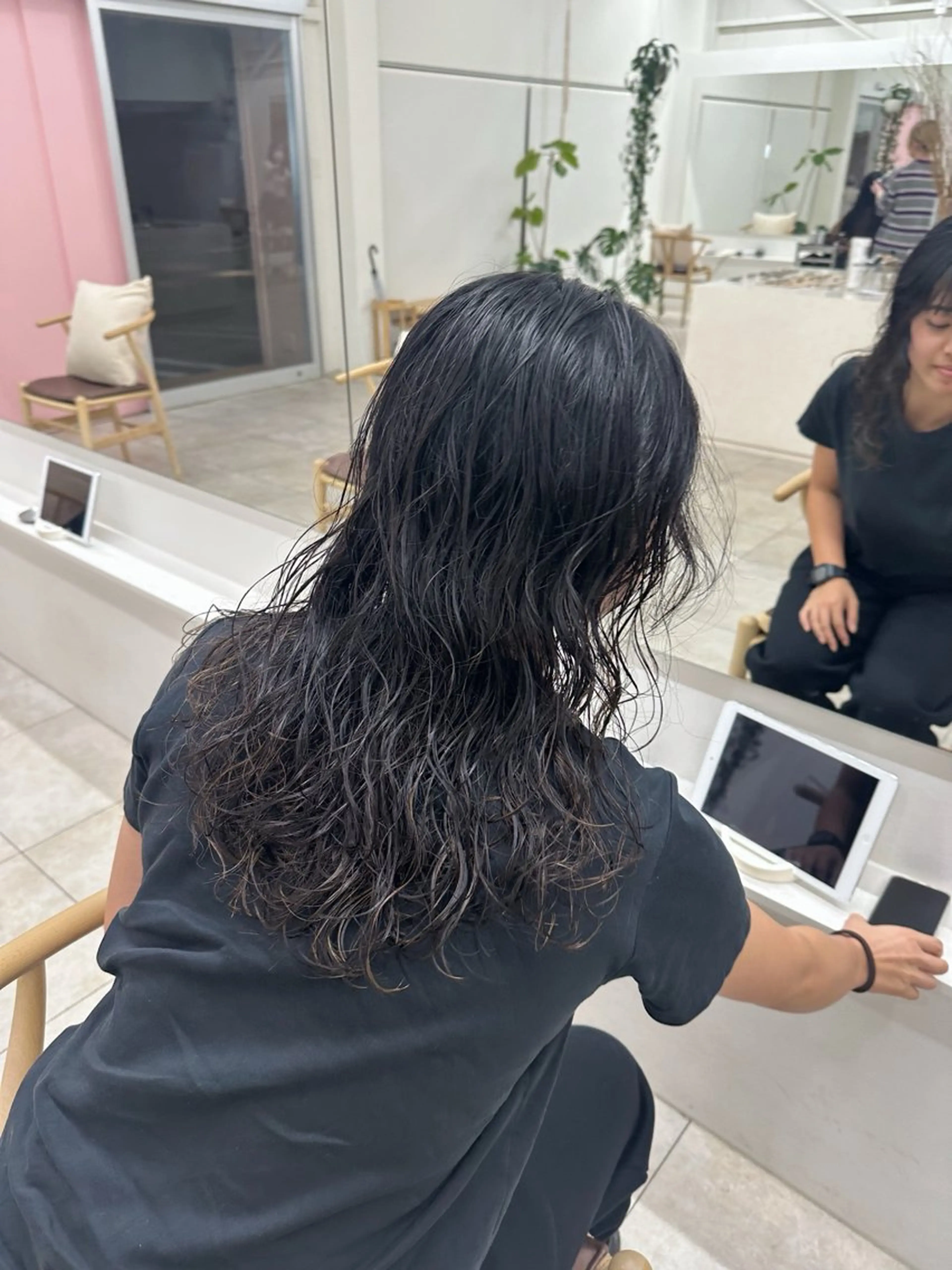 ミディアム nuian所属・平井 深優のヘアスタイル