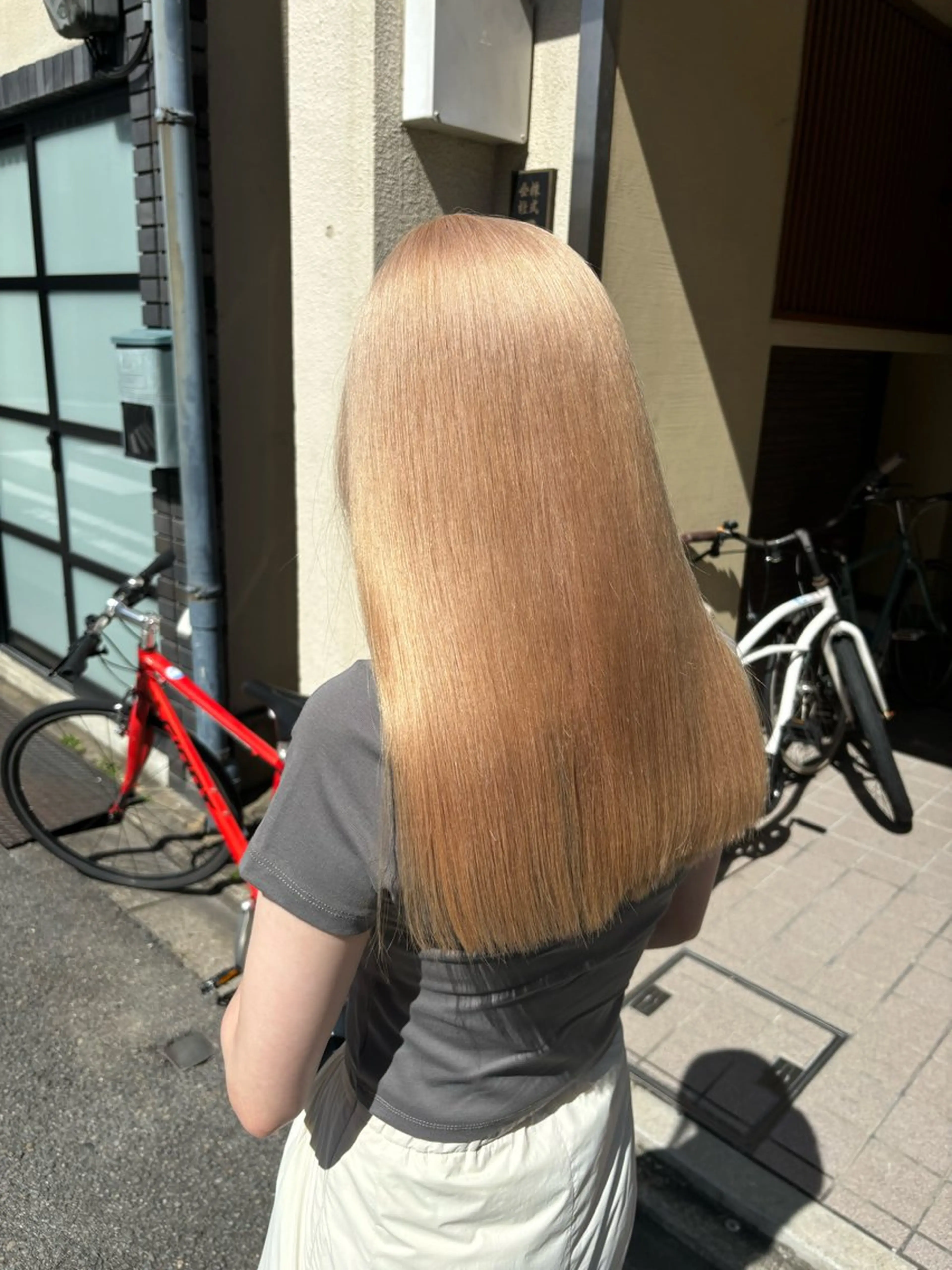 ロング カラー ブリーチ ブロンド ケアブリーチ ハイトーンカラー ヘアカラー トリートメント darts所属・マツダ レンのヘアスタイル