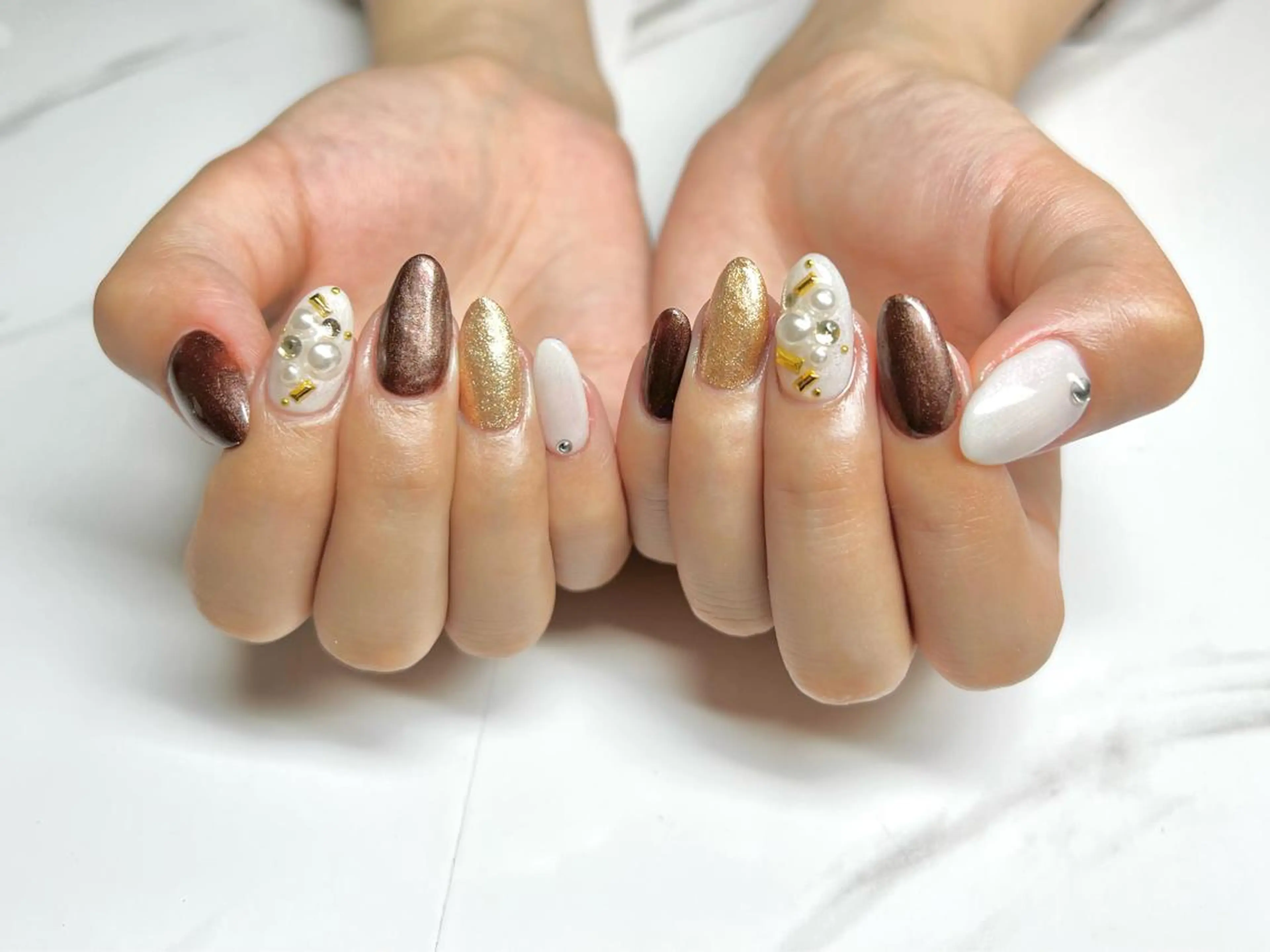 ロング ネイリスト シンのネイルデザイン