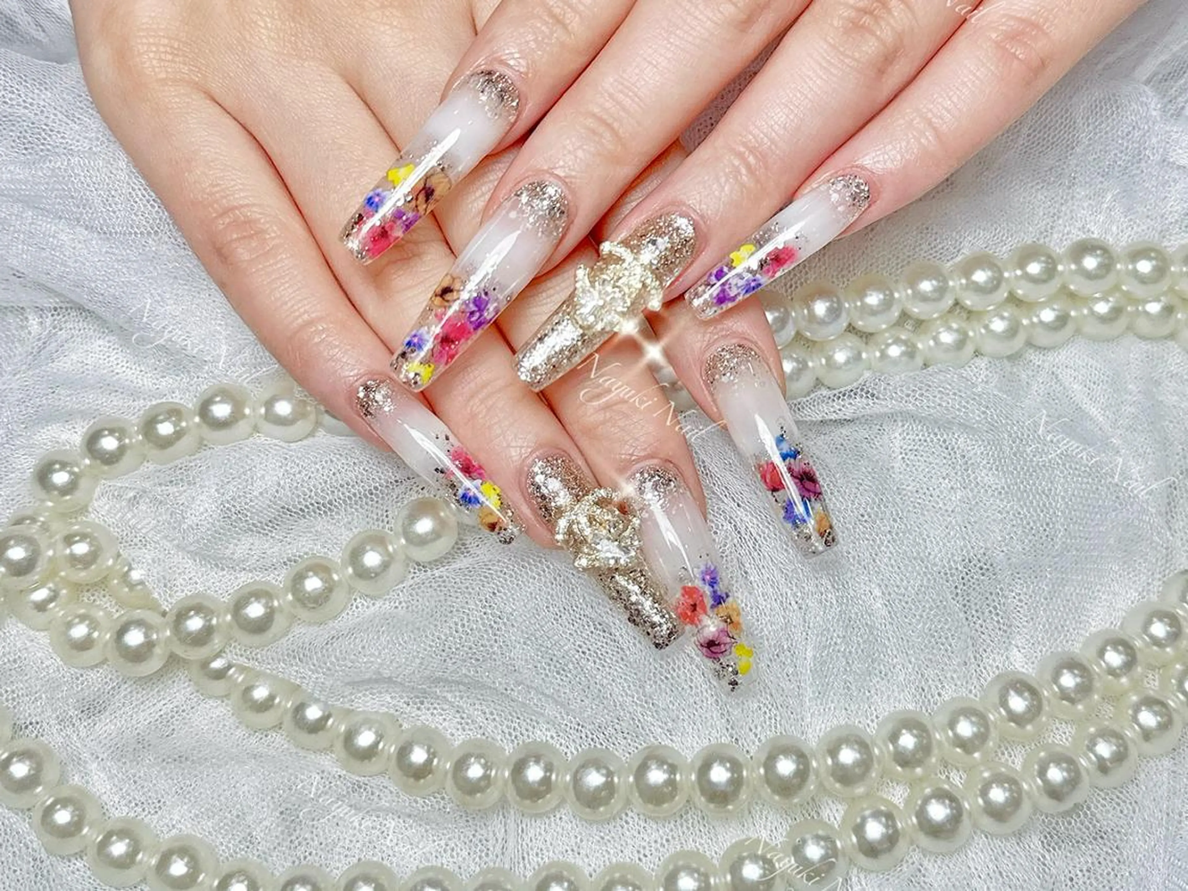 ネイル 🦋 Queenieのネイルデザイン