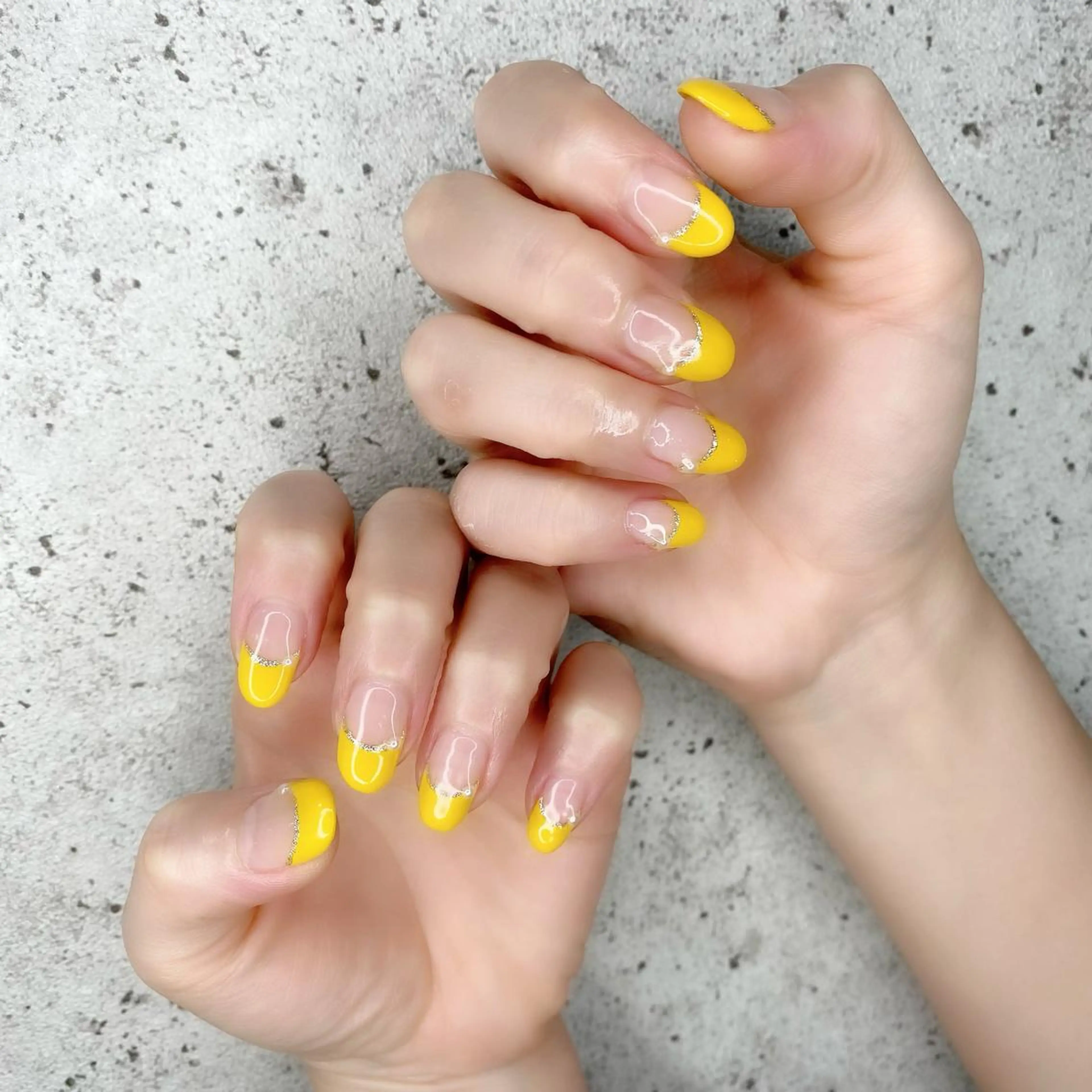 ミディアム カラー パーマ ヘアアレンジ メンズ キッズ ネイル マツエク・マツパ イエローカラー フレンチネイル 夏ネイル 黄色 Salon Ｋのネイルデザイン