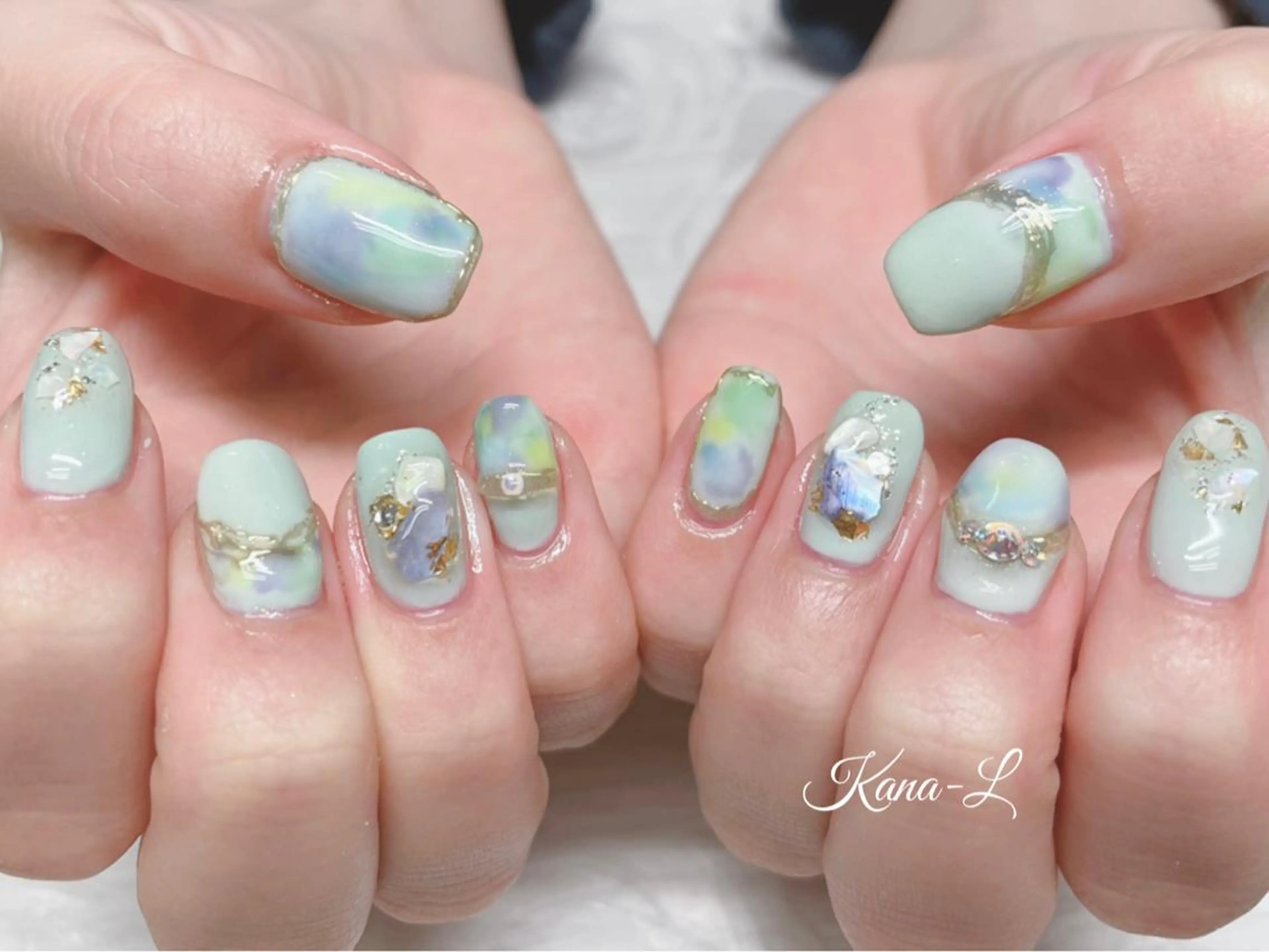 カラー ネイル 大理石ネイル(マーブル) ニュアンスネイル 春ネイル 芦辺 香奈のネイルデザイン