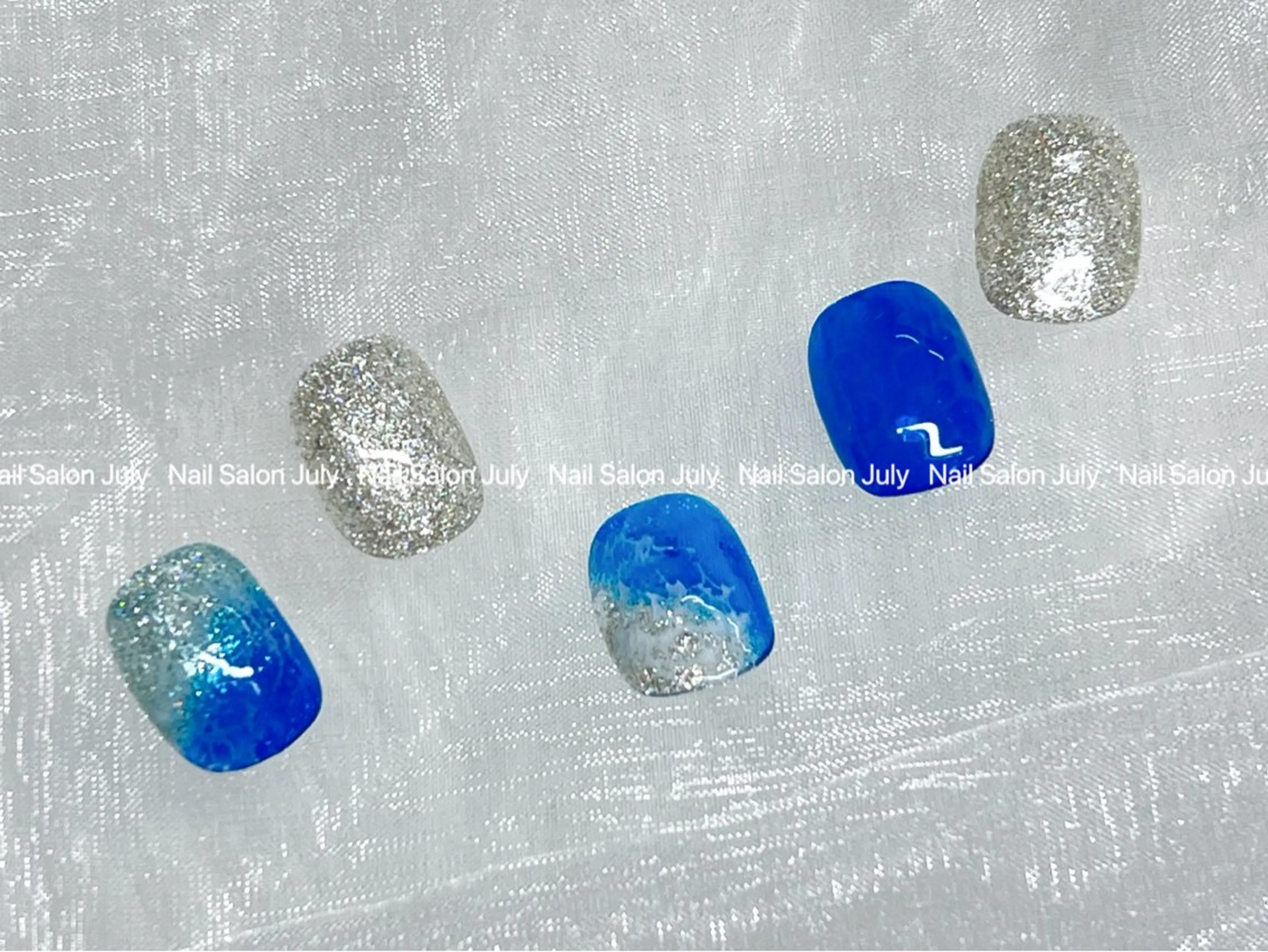 ネイル アートネイル オーロラネイル ジェルネイル ガーリー キラキラネイル July モモのネイルデザイン