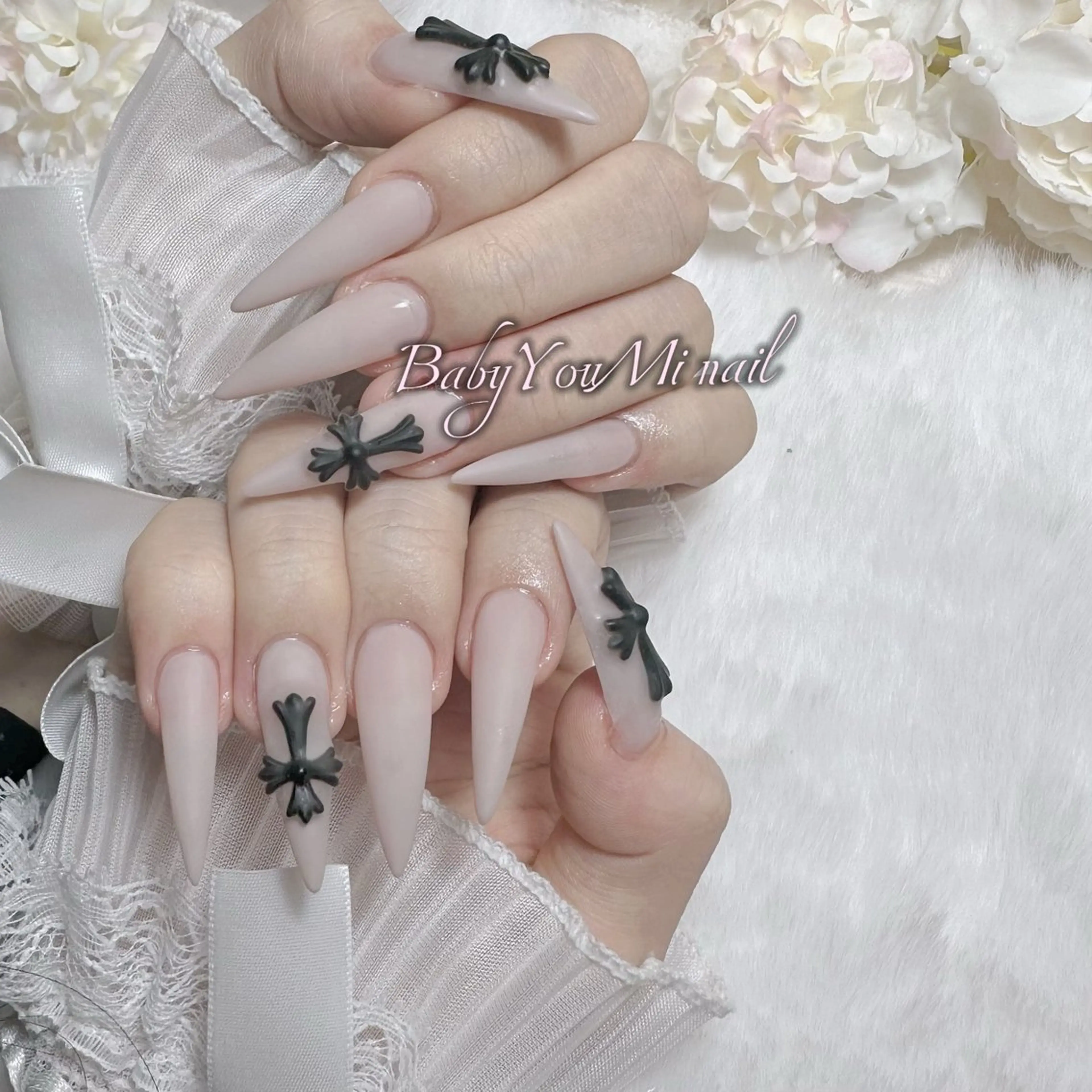 ネイル フラワーネイル フレンチネイル ジェルネイル ガラスフレンチ ハート ハンドネイル Oomiya 服部のネイルデザイン